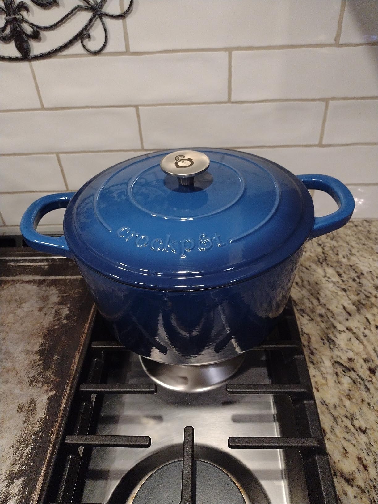 Crock-Pot Artisan 7-Quart Round Enameled Cast Iron Dutch Oven - Sapphire Blue customer photo 1