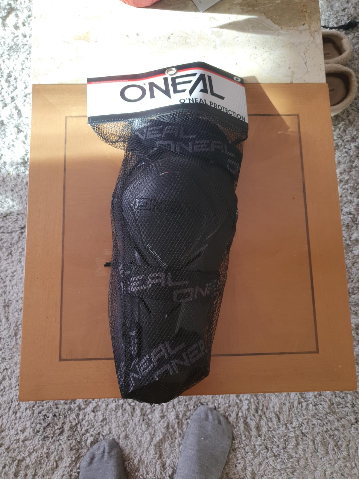 O'NEAL Mens Pump Gun MX Knee Guard Carbon Look (Black, One Size) customer photo 1