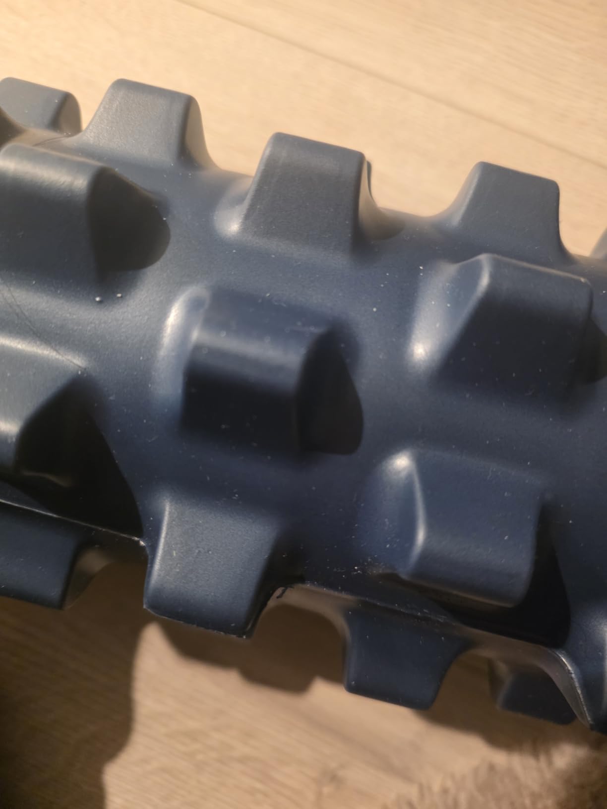 RumbleRoller Original Foam Roller Deep Tissue Massage Roller for Muscle Recovery (Midsize 22-Inch) customer photo 2