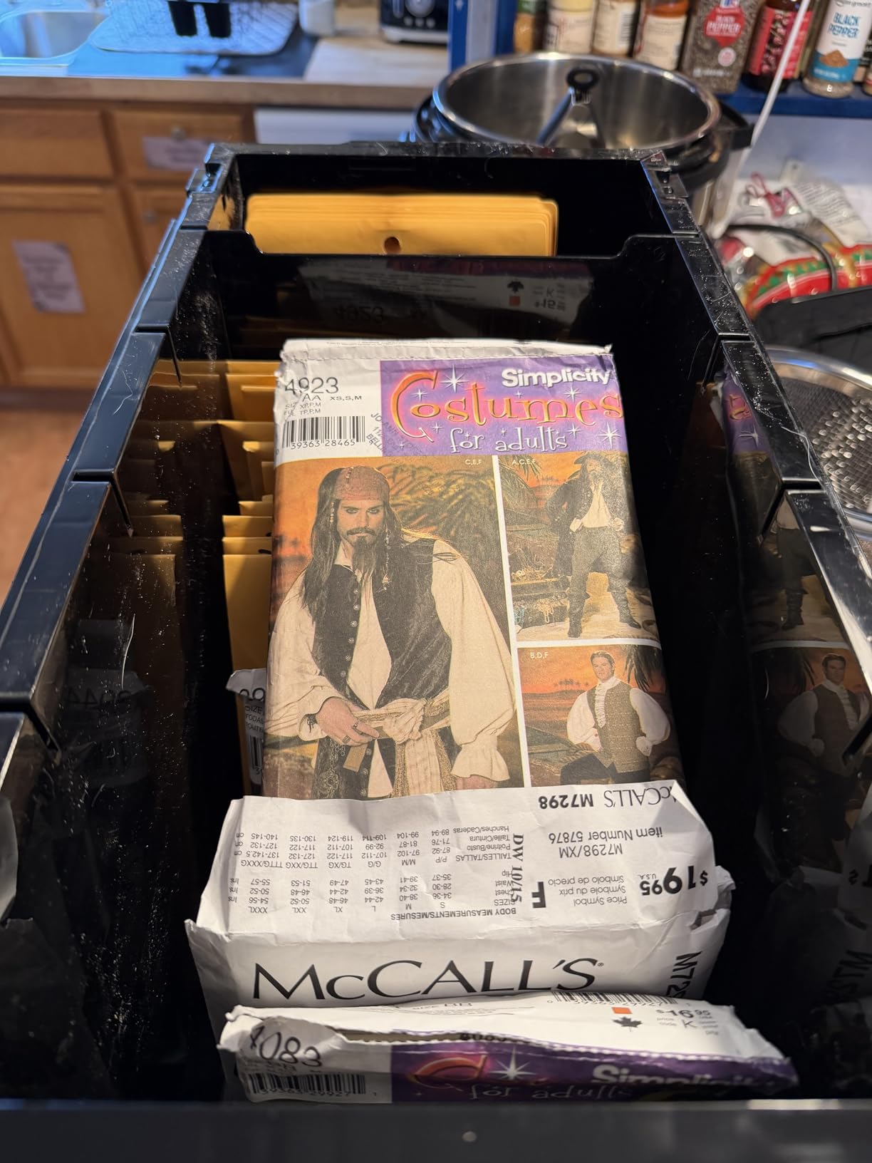 BCW Comic Bin, Black - Holds 150 Comics, Acid Free Storage and Organizer, Heavy Duty Plastic, Stackable, Includes Partition customer photo 2