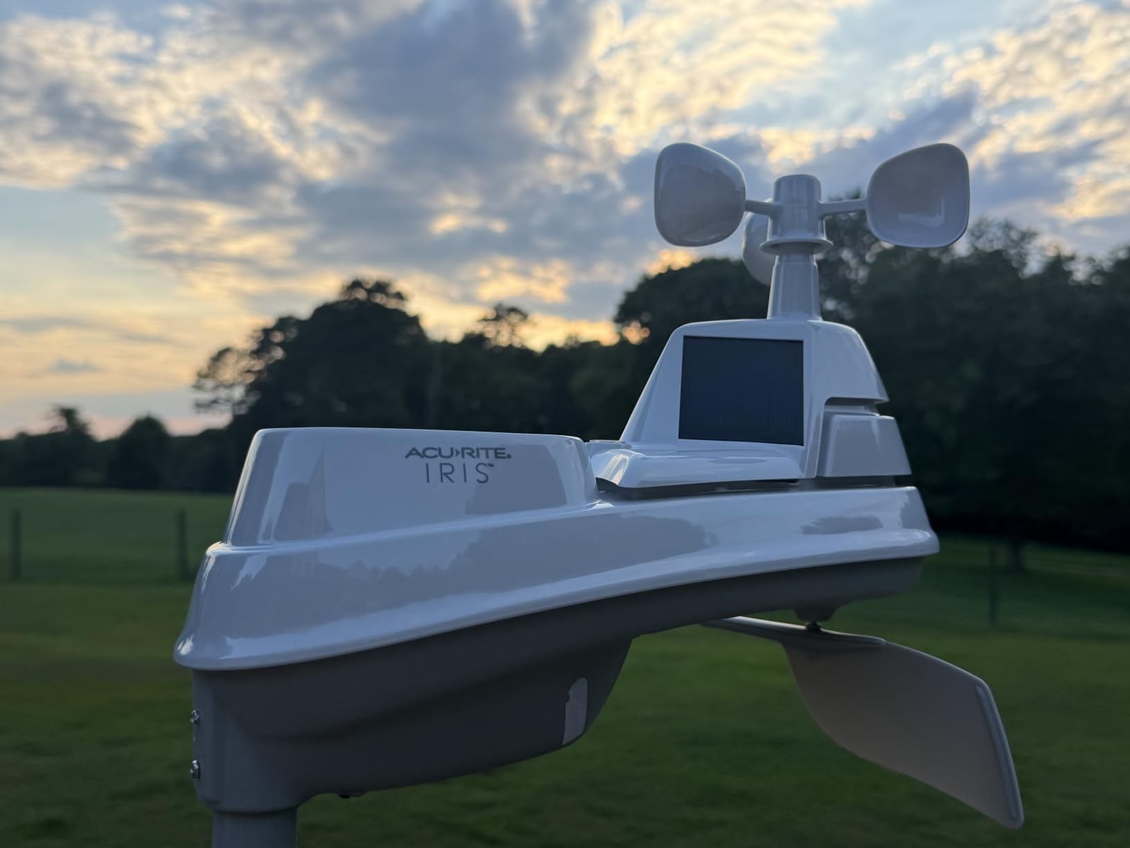 AcuRite Iris (5-in-1) Home Weather Station with Wi-Fi Connection to Weather Underground customer photo 1