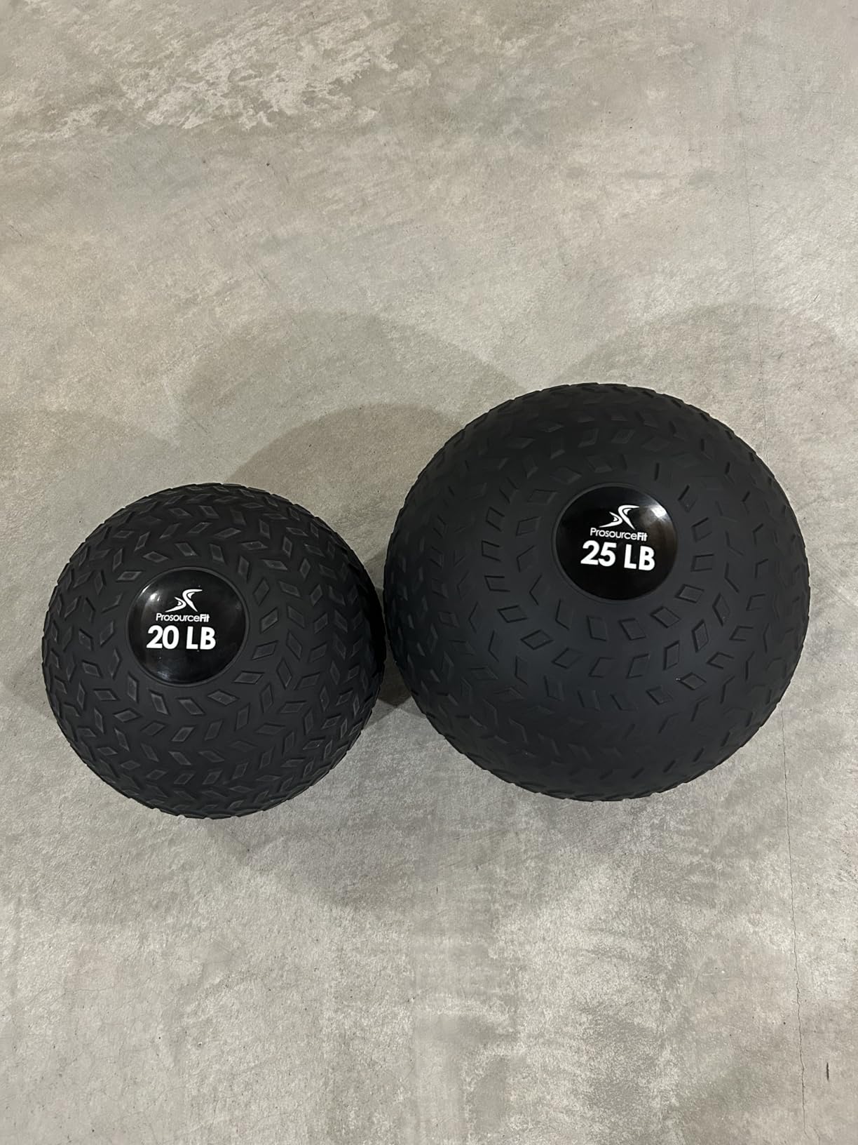 ProsourceFit Slam Medicine Balls 5, 10, 15, 20, 25, 30, 50lbs Smooth and Tread Textured Grip Dead Weight Balls for Strength and Conditioning Exercises, Cardio and Core Workouts customer photo 1