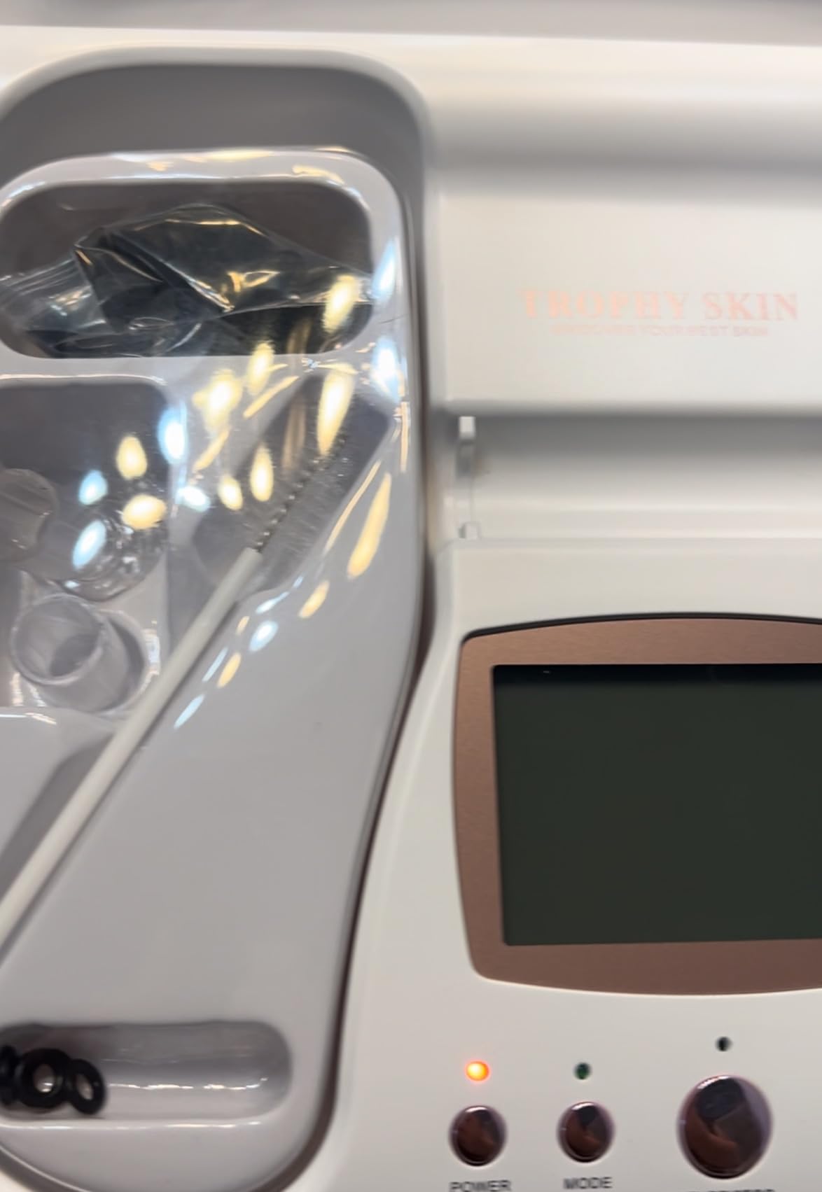 Trophy Skin MicrodermMD - At Home Microdermabrasion Kit - Anti Aging and Acne Treatment - Contains Real Diamond and Pore Extractor Tips to Rejuvenate Skin customer photo 1