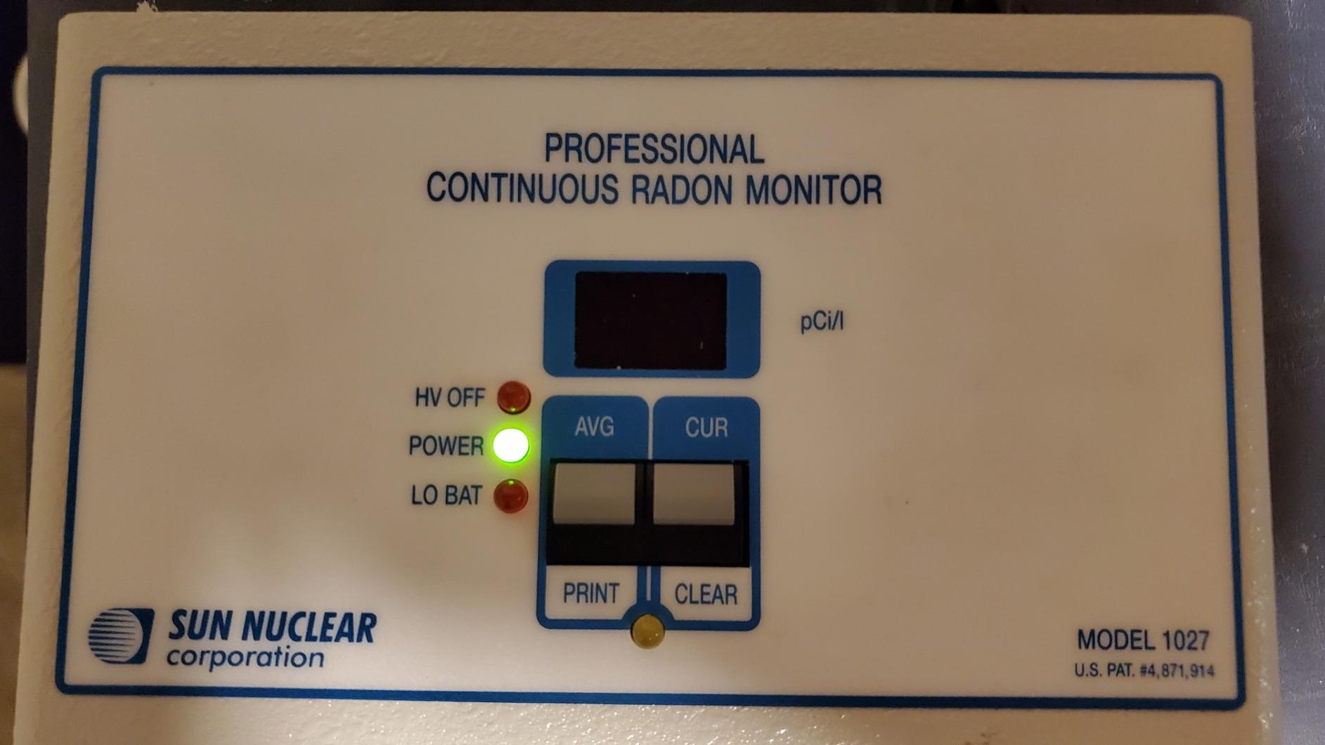 Airthings 2930 Wave Plus - Radon & Air Quality Monitor, Battery Powered (CO2, VOC, Humidity, Temp, Pressure) customer photo 1