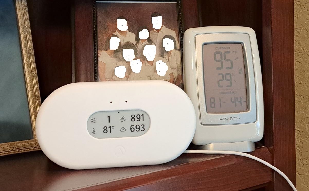 Airthings 2930 Wave Plus - Radon & Air Quality Monitor, Battery Powered (CO2, VOC, Humidity, Temp, Pressure) customer photo 2