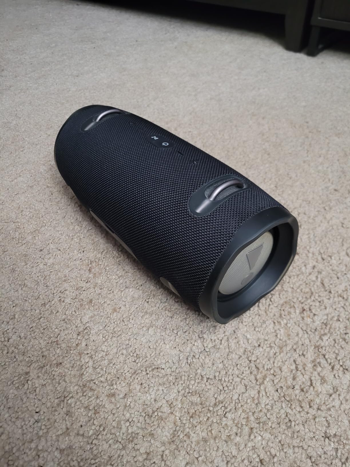 JBL Xtreme 2 - Portable Bluetooth Speaker - Red customer photo 1