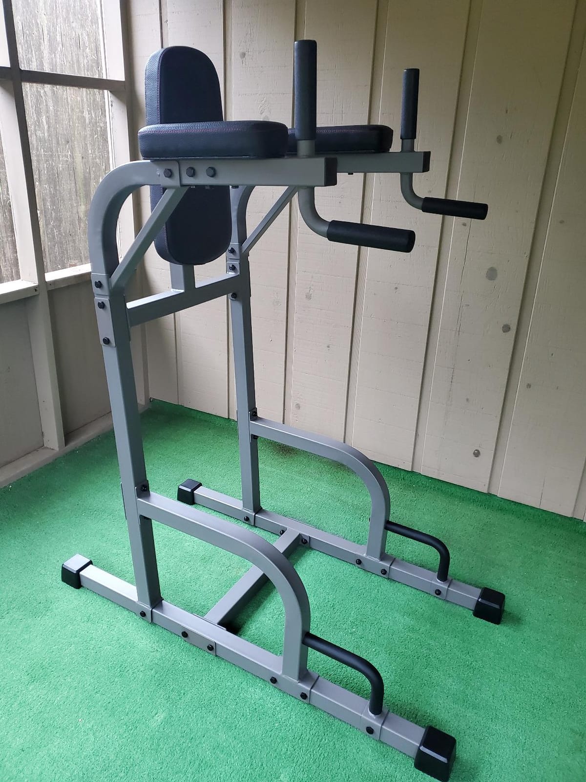 XMARK Knee Raise, Dip Stand with Push Up Station, Commercial Vertical Knee Raise, Captain's Chair, Upper Body and Core Workout Machine customer photo 2
