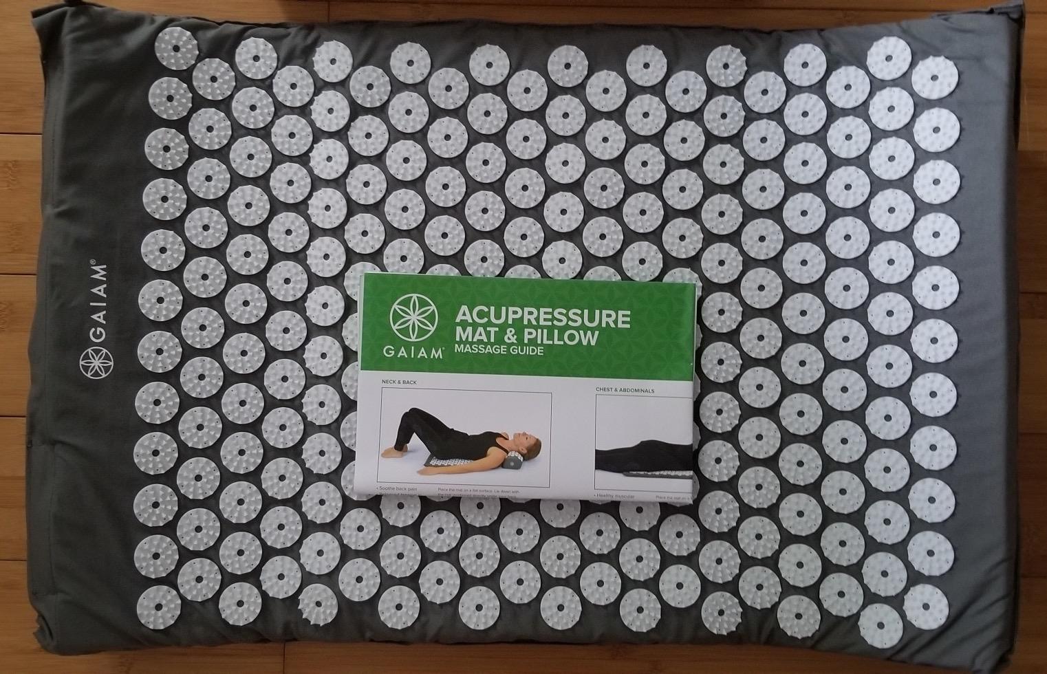 Gaiam Acupressure Mat & Pillow Set, Neck, Shoulder & Back customer photo 2