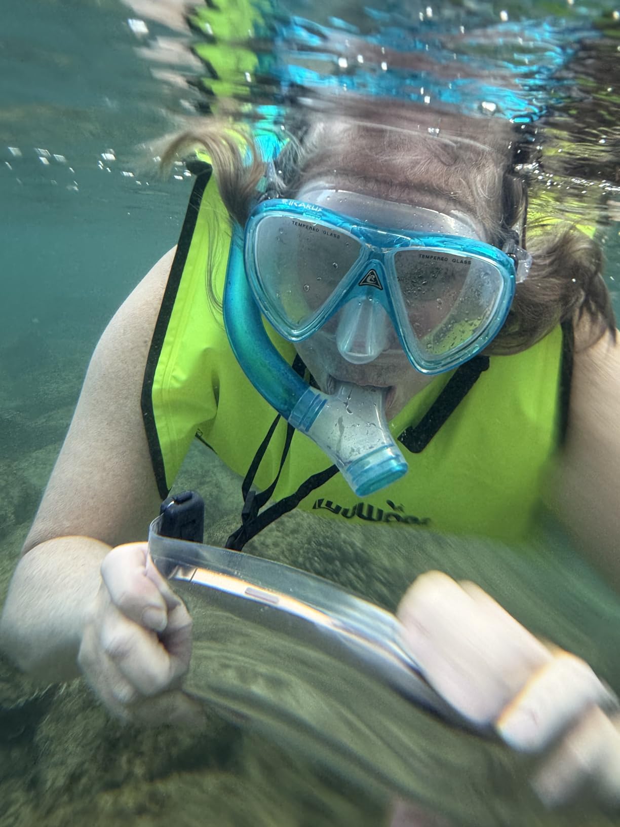 Cressi Adult Snorkel Set (Mask, Dry Snorkel, Adjustable Fins) - Light for Travel - Ocean Set: Designed in Italy customer photo 2