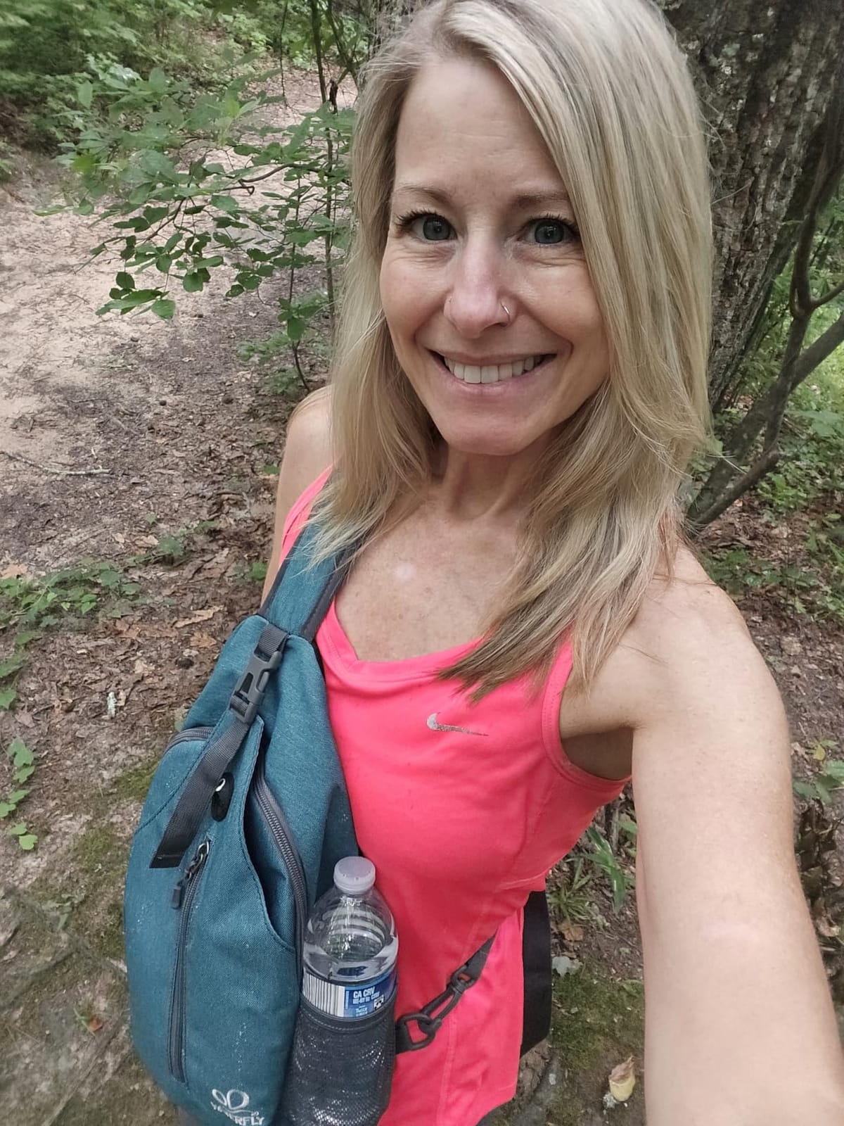 WATERFLY Crossbody Sling Backpack Sling Bag Travel Hiking Chest Bag Daypack (Black) customer photo 2