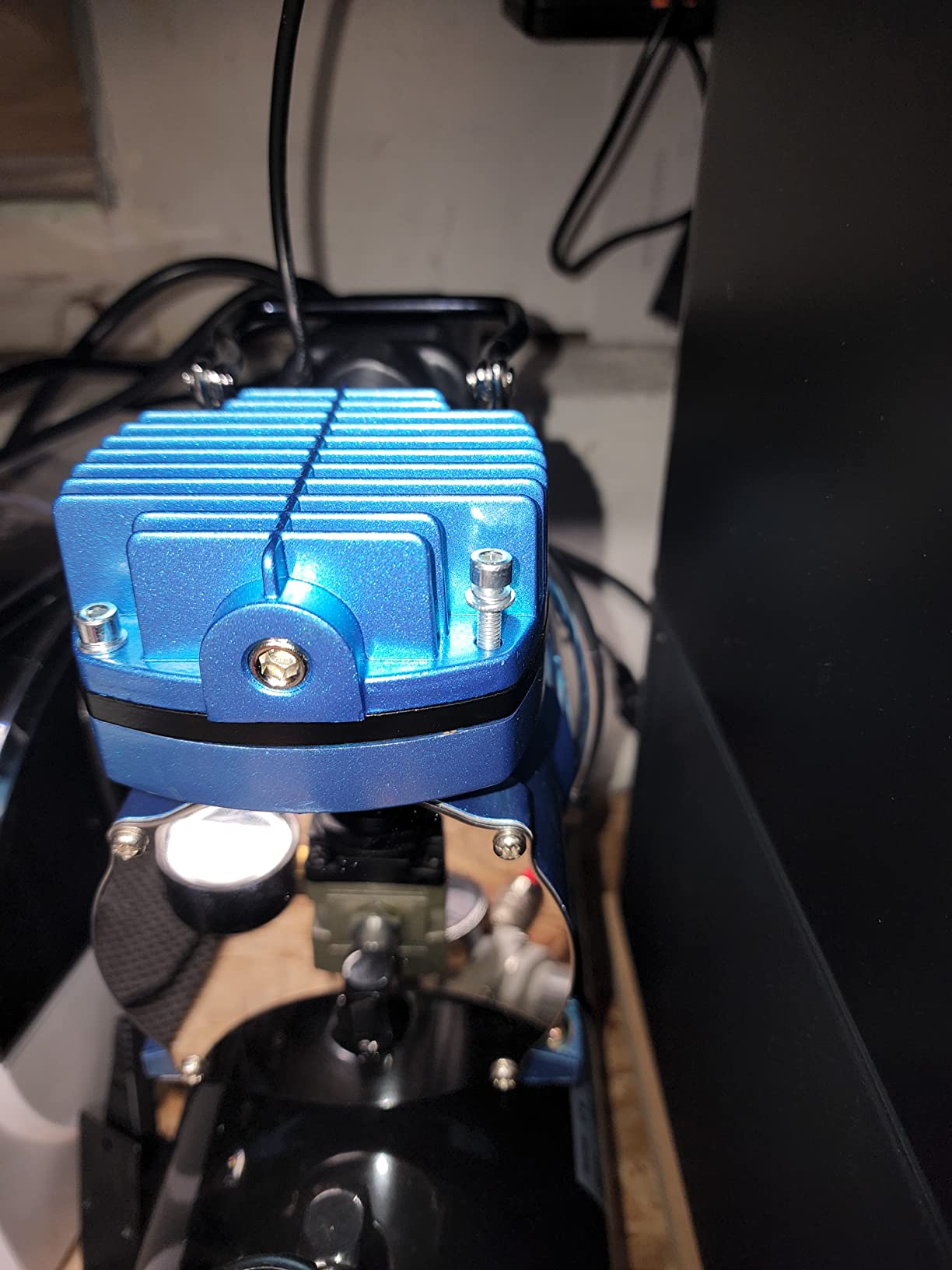 Master Airbrush 1/5 HP Cool Runner II Dual Fan Tank Air Compressor Kit | TC-326T - Professional Single-Piston with 2 Cooling Fans, Runs Longer Without Overheating - Regulator Water Trap, Holder customer photo 1