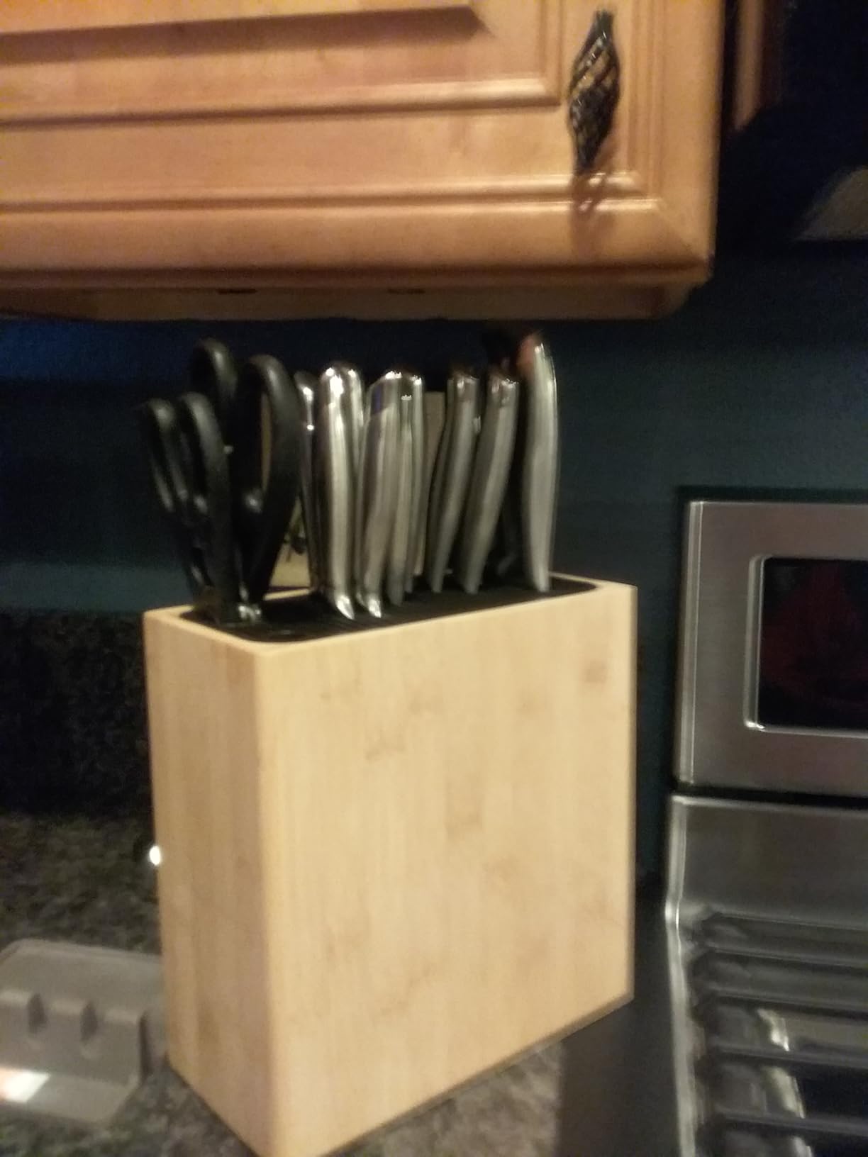 KITCHENDAO XL Bamboo Universal Knife Block Holder with Slots for Scissors and Sharpening Rod, Safe, Space Saver Knives Storage Stand Display without Knives, Unique Slot Design to Protect Blade customer photo 1