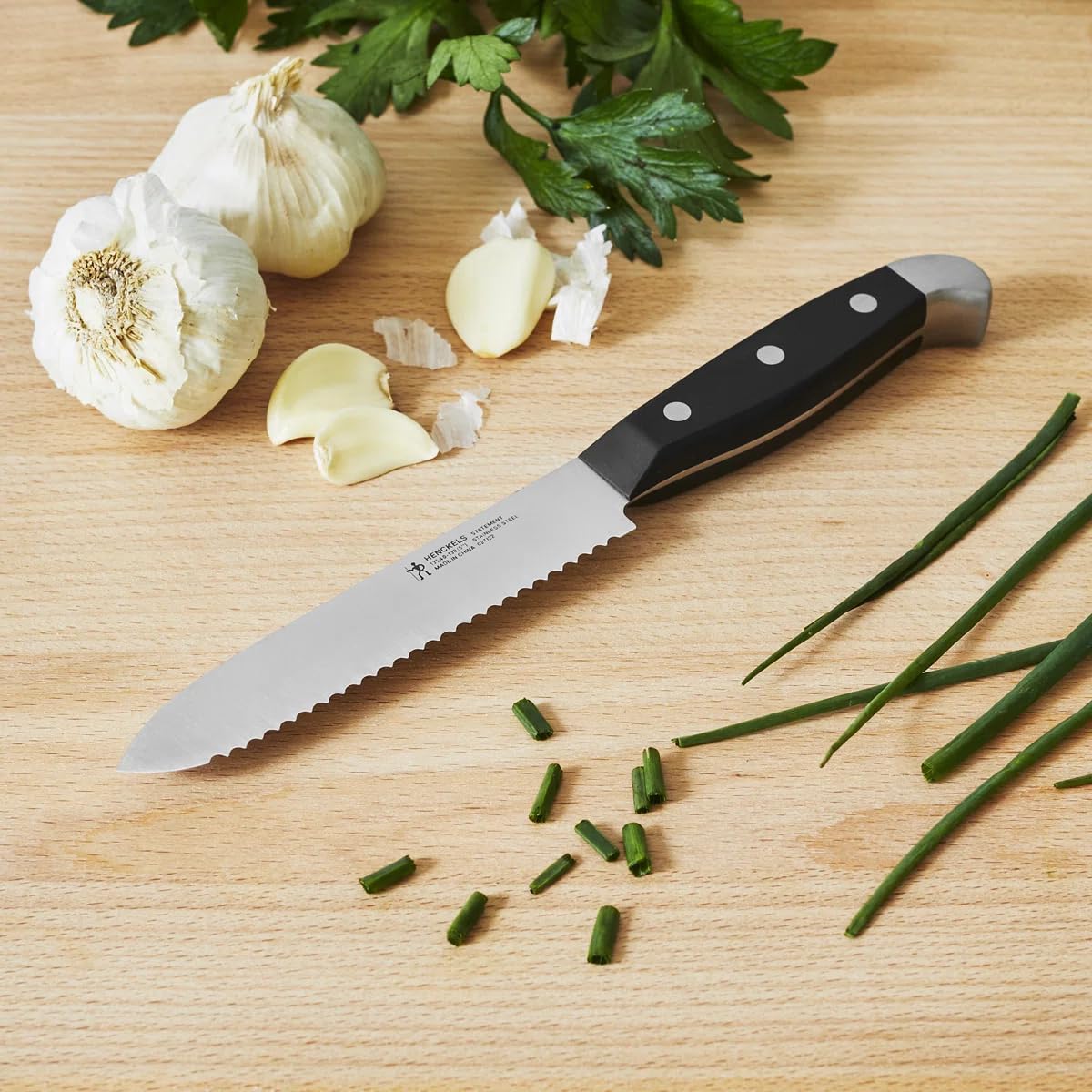HENCKELS Solution 6-inch Utility Knife customer photo 2