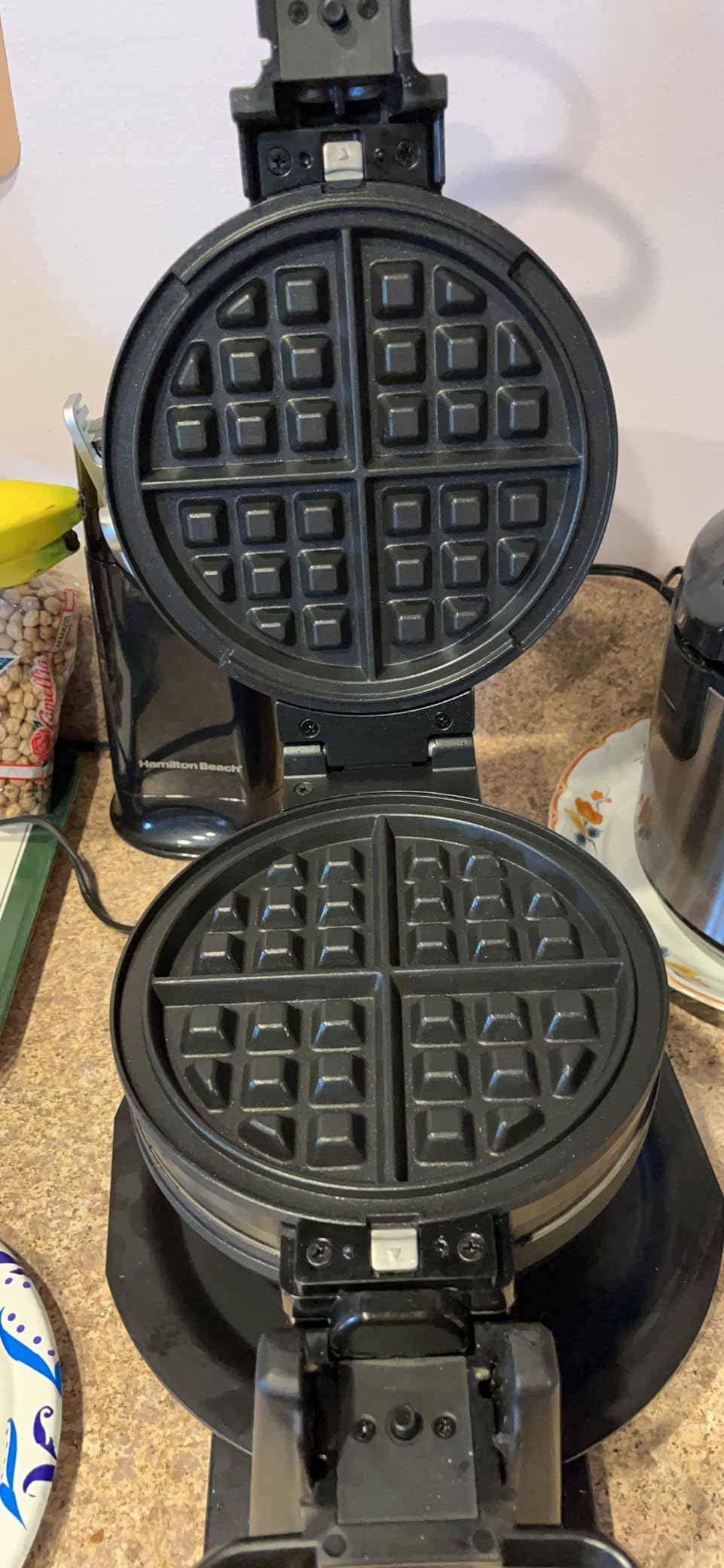 Hamilton Beach Double Flip Belgian Waffle Maker, 26201MN customer photo 1
