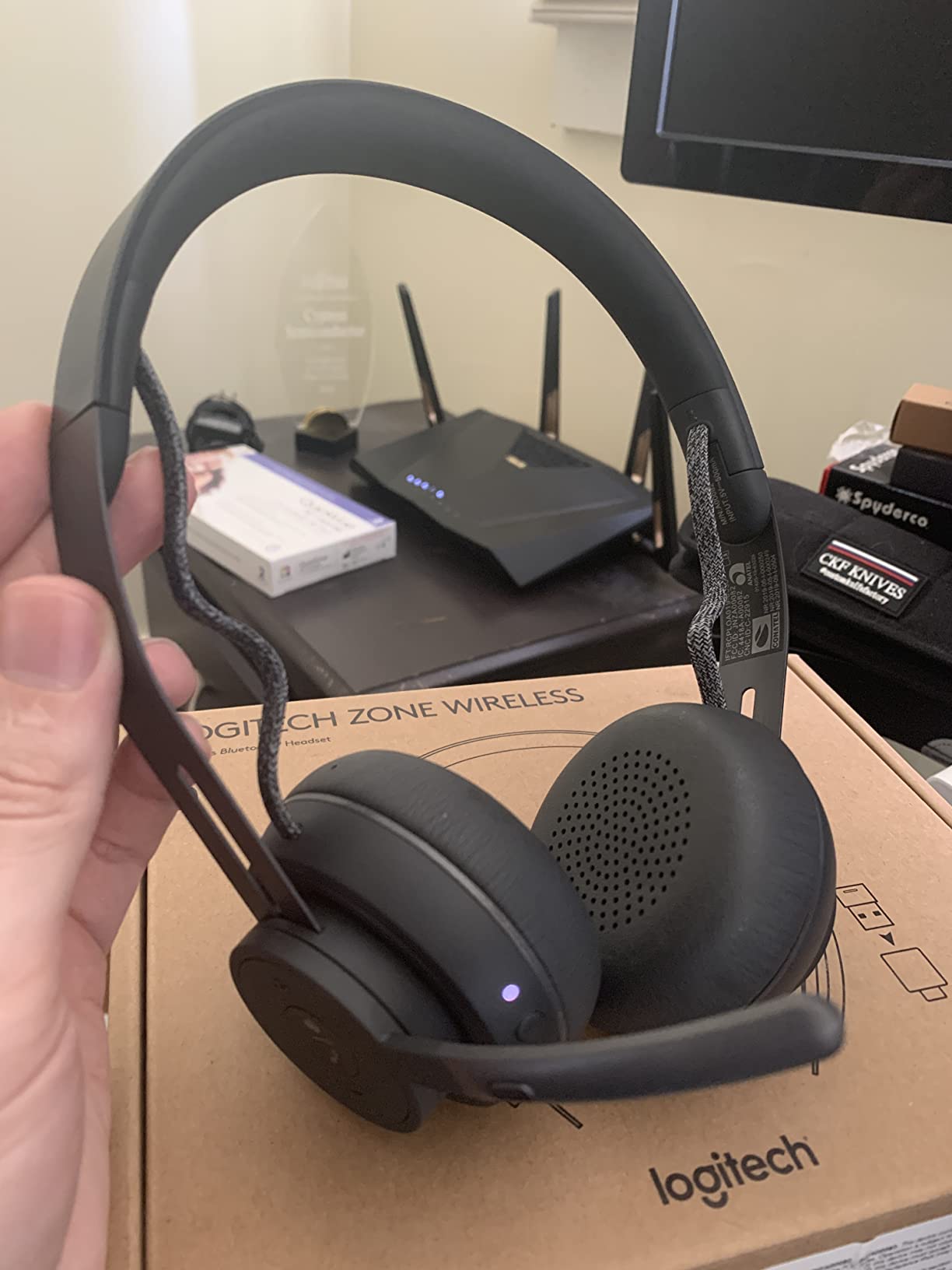 Logitech Zone Wireless Certified Microsoft Teams Bluetooth Headset | Active noise cancellation, Qi charging, Teams and Zoom certified, leatherette ear pads customer photo 1