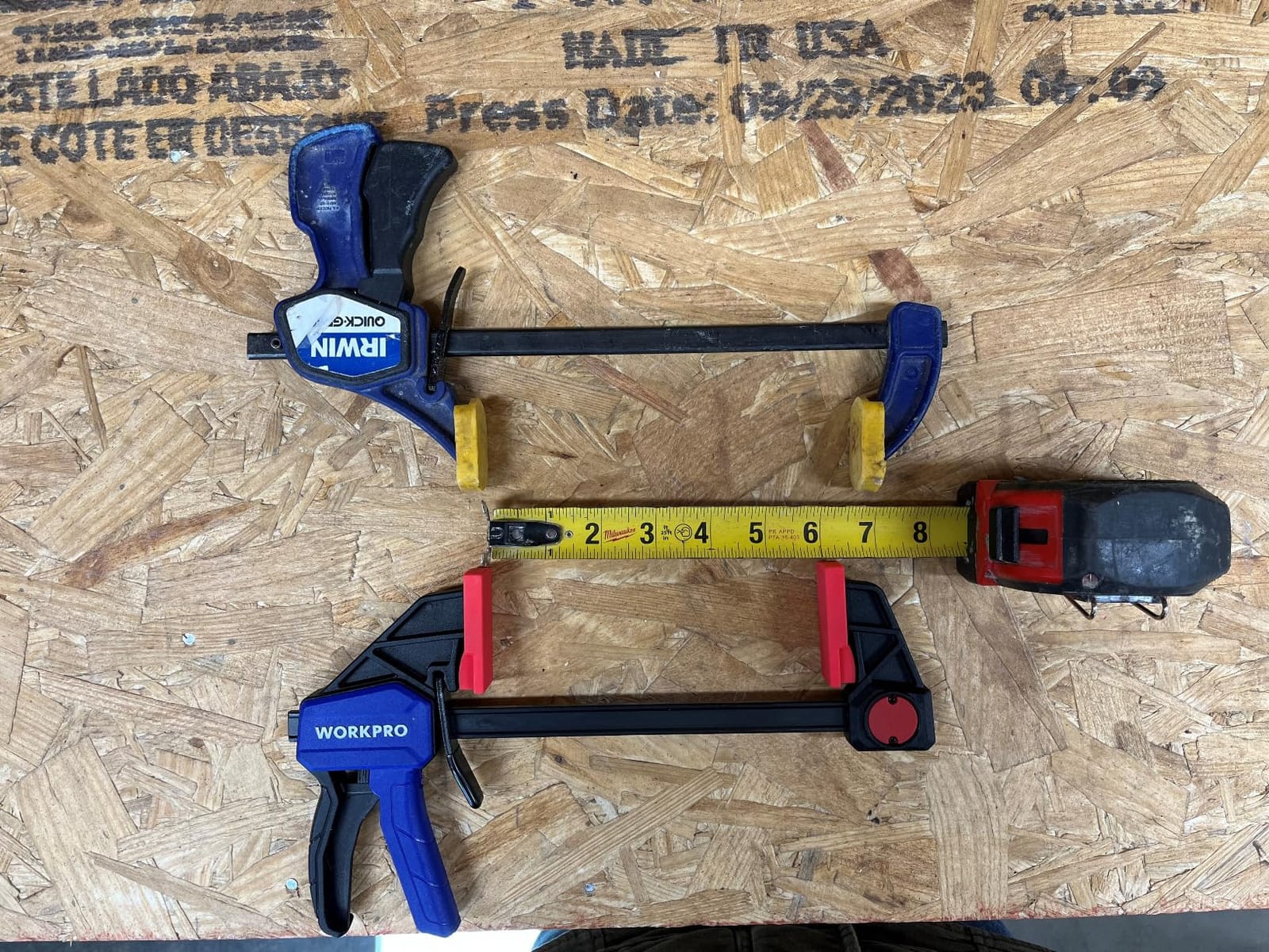 WORKPRO Bar Clamps for Woodworking, 6-Pack One-Handed Clamp/Spreader, 6-Inch (4) and 12-Inch (2) Wood Clamps Set, Light-Duty Quick-Change F Clamp with 150 lbs Load Limit Blue customer photo 2