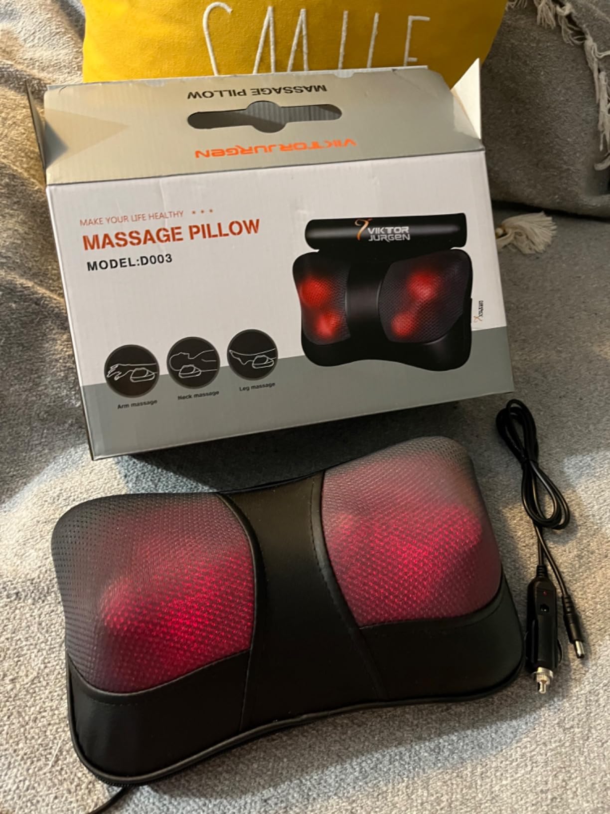 VIKTOR JURGEN Shiatsu Back Massager with Heat, Deep Tissue Electric 3D Kneading Massage Pillow for Neck, Shoulder, Back customer photo 2