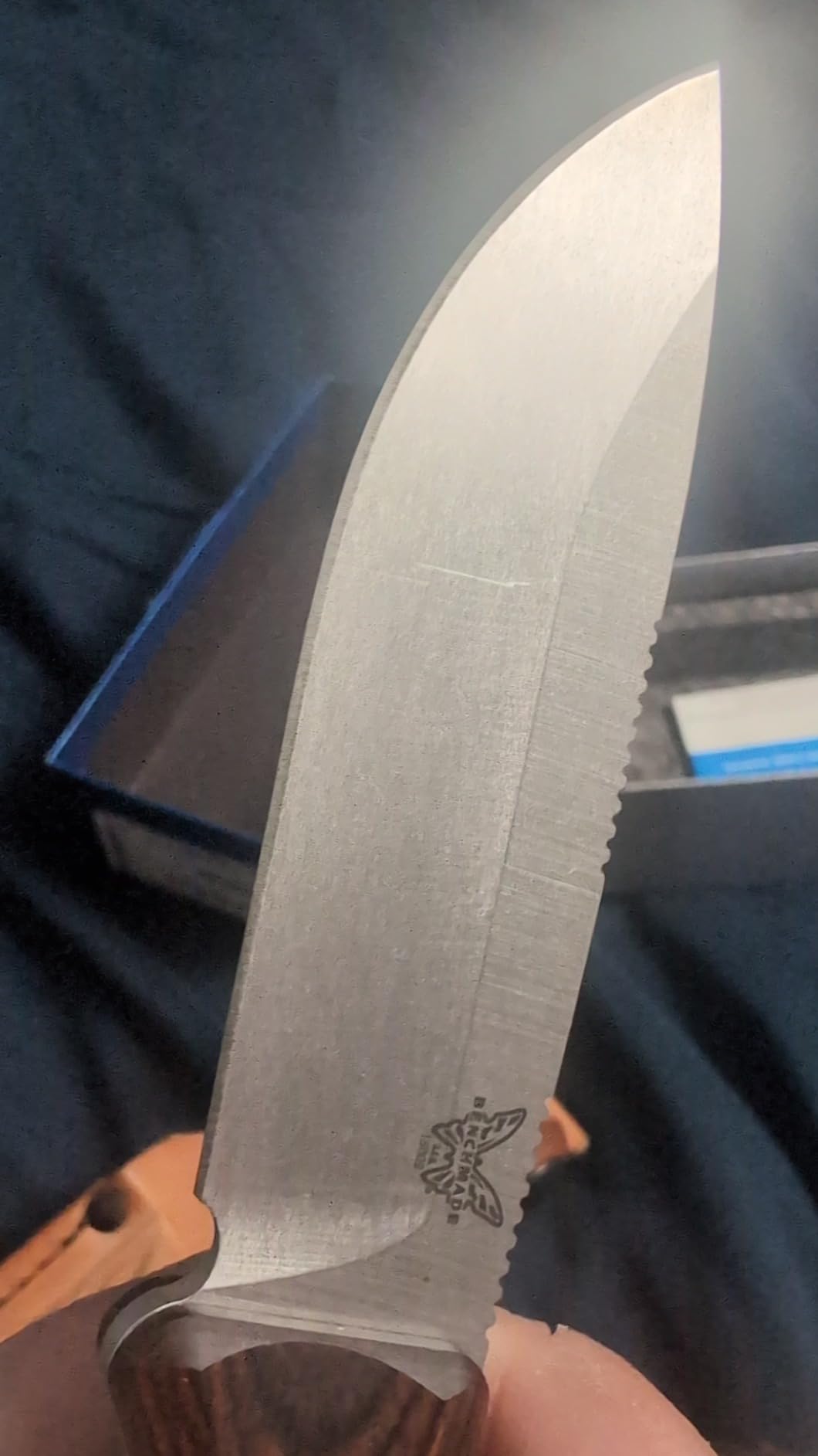 Benchmade Saddle Mountain Skinner Hunting Knife, S30V Steel Blade (15002) | Dark Brown Wood handle, Drop-Point blade customer photo 2