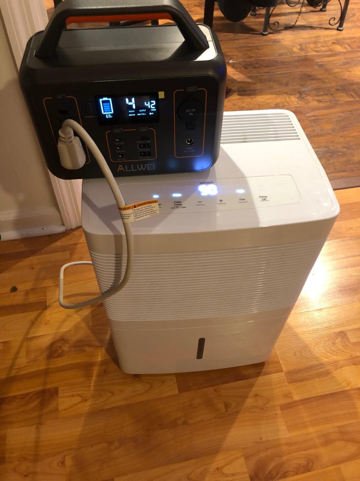 ALLWEI Portable Power Station 300W, 256Wh Solar Generator LiFePO4 Battery | Pure Sine Wave AC Outlet, PD 60W Fast Charging, MPPT & BMS Protection, Compact for Camping Outdoor Home Backup Emergency CPAP customer photo 2