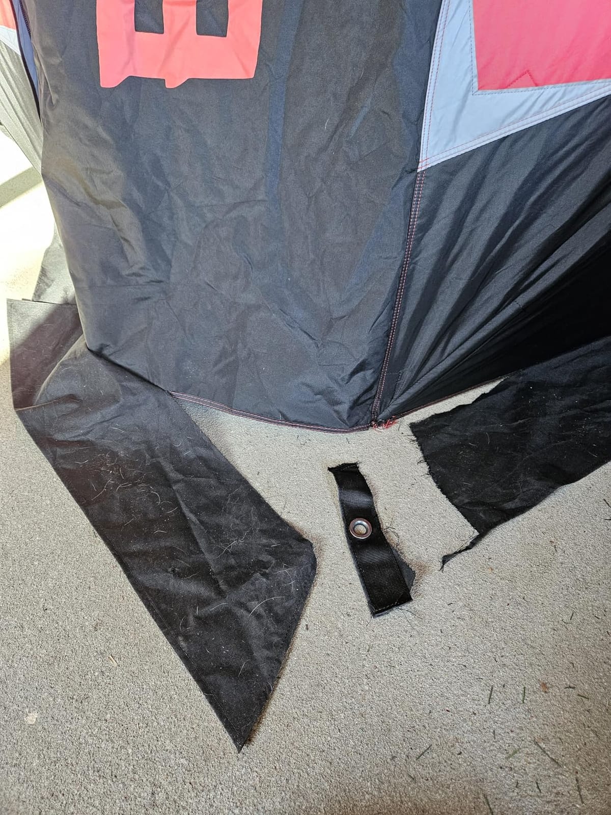 Eskimo Outbreak Portable Pop-Up Ice Fishing Shelter, Stormshield Insulated Fabric, No Trip Door, Durable Hub Design, Deluxe Tie Downs customer photo 1