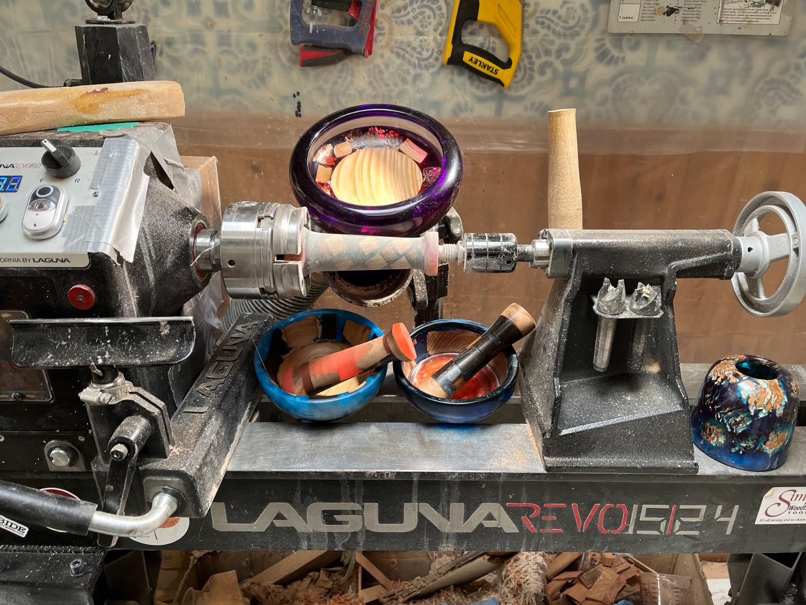 Alumilite Amazing Deep Pour Epoxy Resin Kit 1.5 Gallon, Ideal for 2