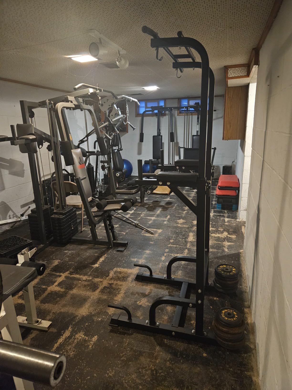 BangTong&Li Power Tower, Pull Up Bar Dip Station/Stand for Home Gym Strength Training Workout Equipment customer photo 1