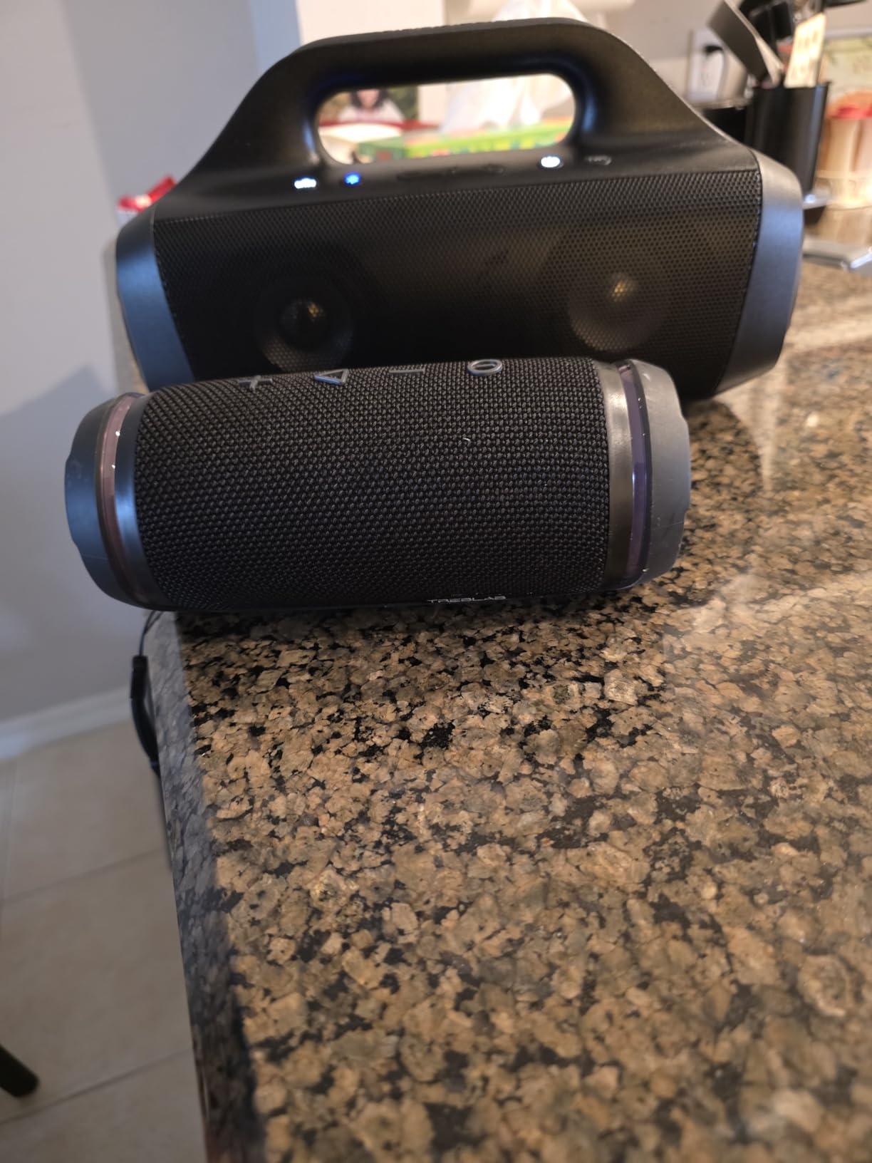 Anker Motion Boom, Portable Bluetooth Speaker, IPX7, BassUp | 24H Playtime, App, Built-in Handle, Outdoor Speaker for Camping, Pool, Beach, Backyard customer photo 2