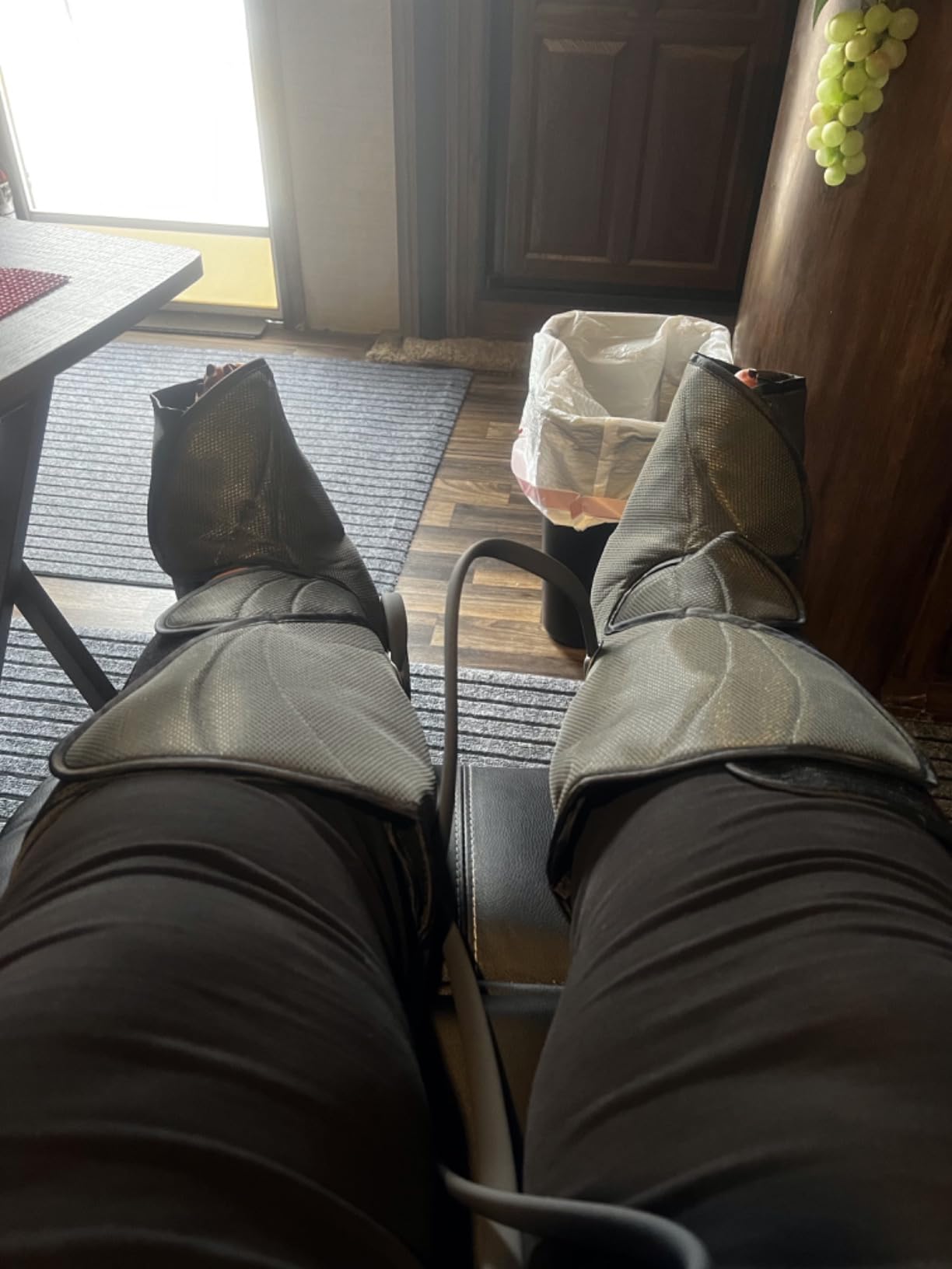 FIT KING Air Compression Leg and Foot Massager with Heat for Circulation | FSA-HSA, Adjustable Leg Wraps, Size Extensions, 3 Modes 3 Intensities, Helpful for Pain Edema RLS, Great Gift for Wife Mom customer photo 1
