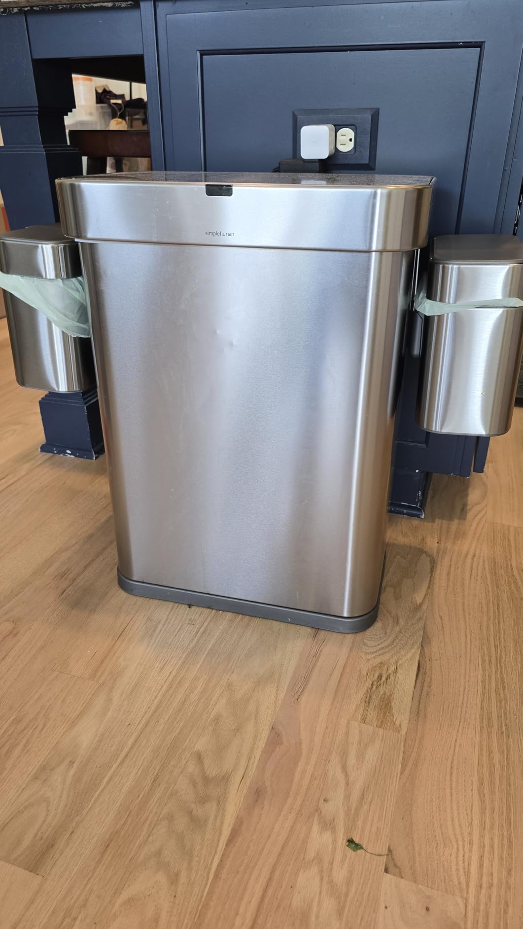 simplehuman Compost Caddy, Detachable and Countertop Bin, 4 Liter / 1.06 Gallon, Brushed Stainless Steel customer photo 1