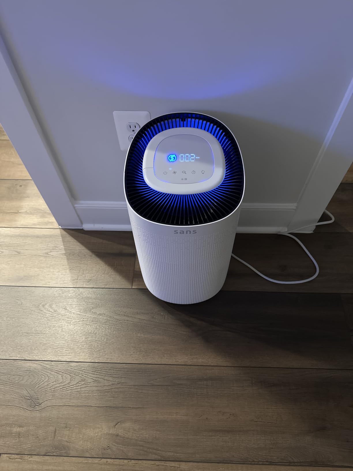 Sans True HEPA Air Purifier for Extra Large Rooms (1,854 sq ft) | UV-C Light Layer & Carbon Odor Absorption | Quiet 25dB Auto-Mode, Captures Smoke, Dust & Allergens (White) customer photo 1