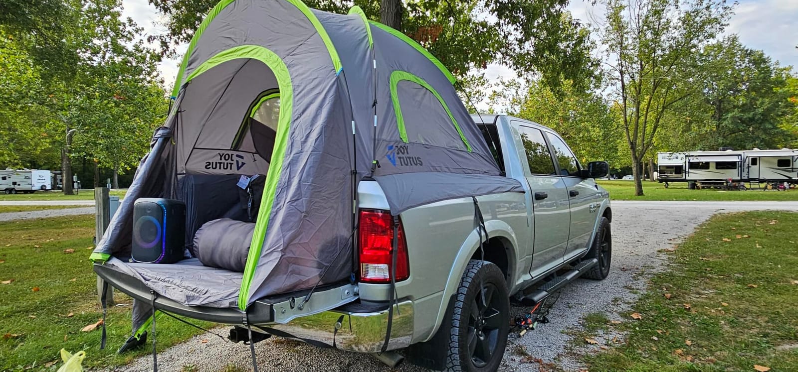 JOYTUTUS Pickup Truck Tent 2.0, Waterproof PU2000mm Double Layer for 2 Person, Portable Truck Bed Tent with Rainfly, 5.5'-5.8' Camping Preferred - Green customer photo 2