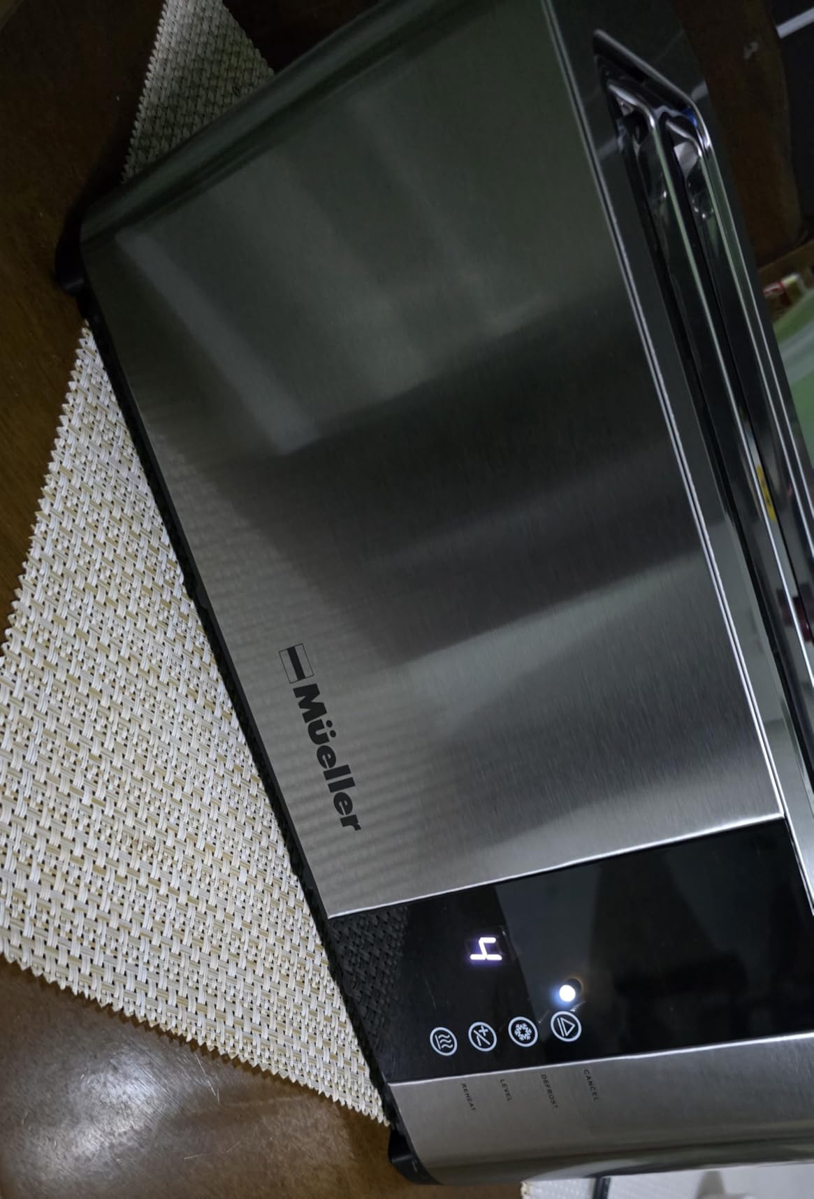 Mueller UltraToast Stainless Steel Toaster 4 Slice - Extra-Wide 1.6