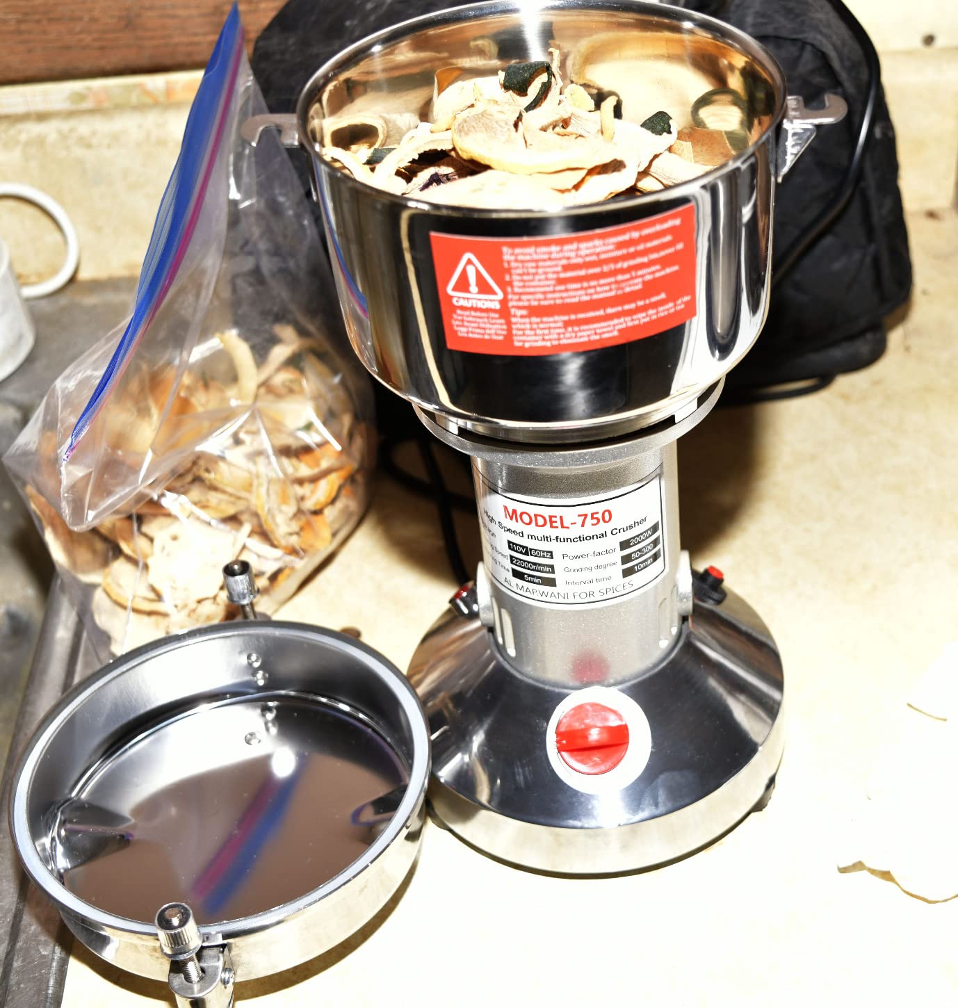 Grain Mill Grinder 750g High Speed Electric Stainless Steel Grinder Cereals Corn Flour Pulverizer Powder Machine customer photo 2
