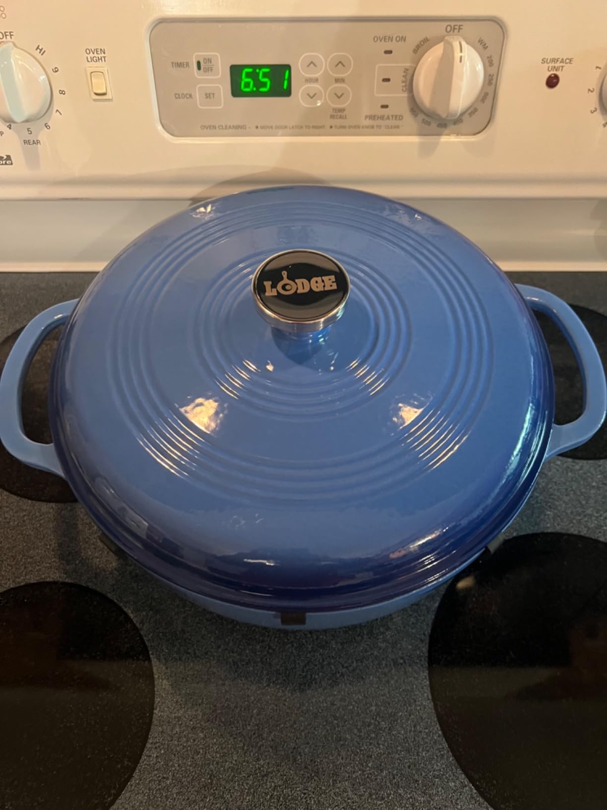Lodge Essential Enamel Cast Iron Dutch Oven, 7.5 Quart, Indigo customer photo 2