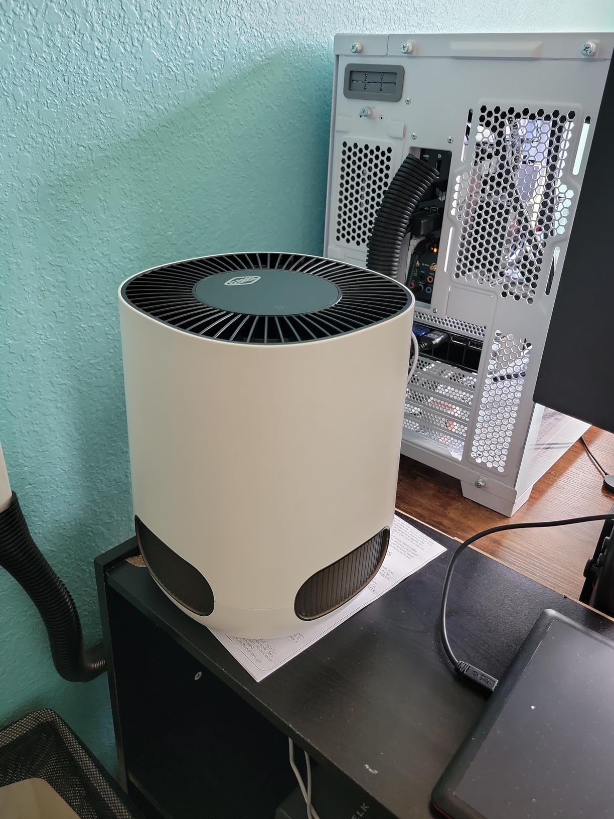 Clorox Small Room Air Purifiers for Bedroom Home, True HEPA Filter | 200 Sq Ft | Reduces 99.9% of Mold, Viruses, Wildfire Smoke, Allergens, Pet Allergies, Dust | Auto Mode | Whisper Quiet customer photo 2