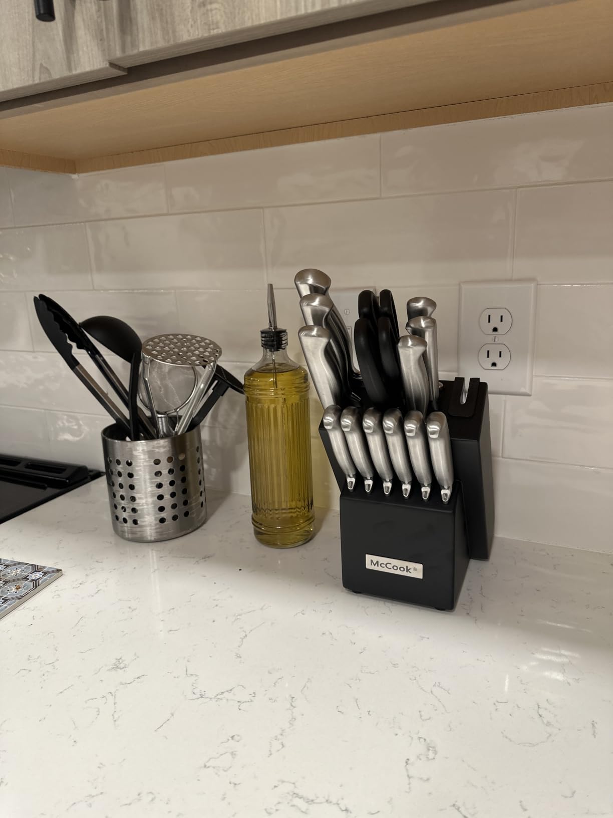 McCook Knife Set Kitchen Steel Knife Block Set w Built-in Sharpener | German Forged Stainless Steel, 15 PC, Razor Sharp, Non-Stick & Anti-Rust, Ergonomic Handle, Full Tang, Gift Box customer photo 1
