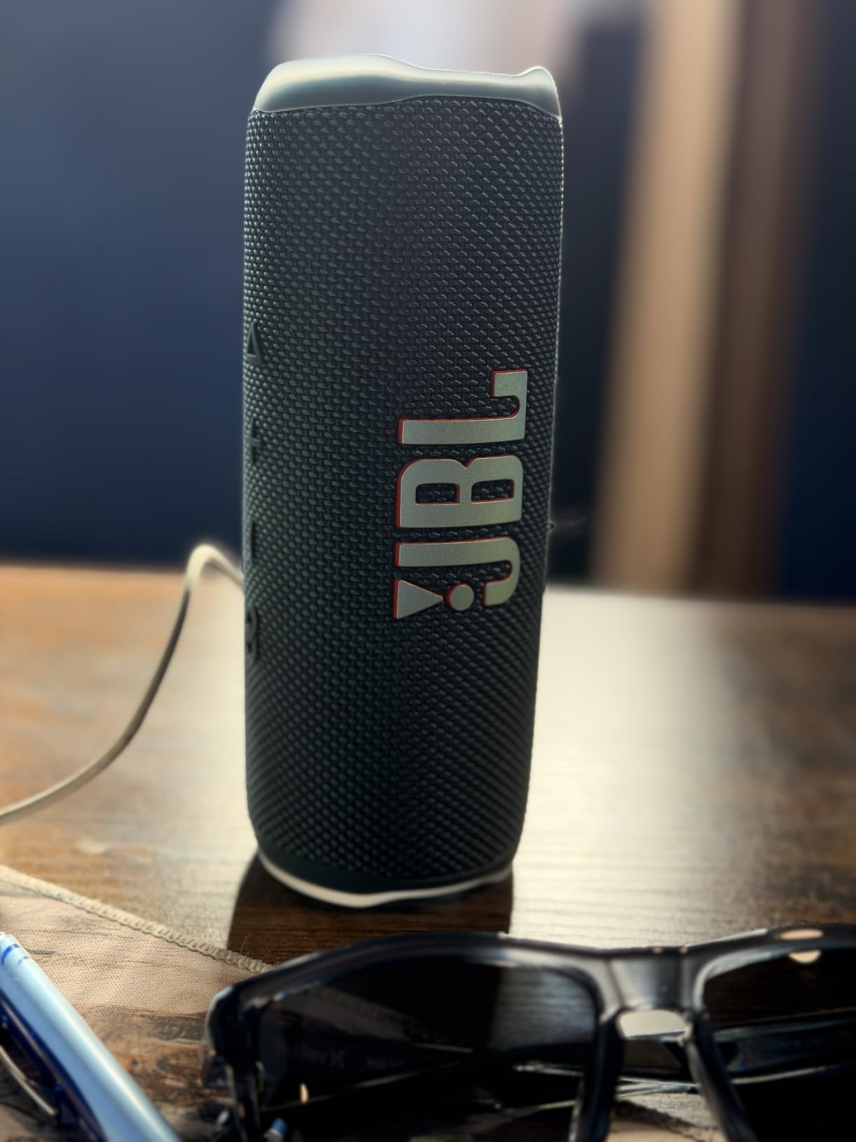JBL Flip 6 - Portable Waterproof Speaker - Blue customer photo 1