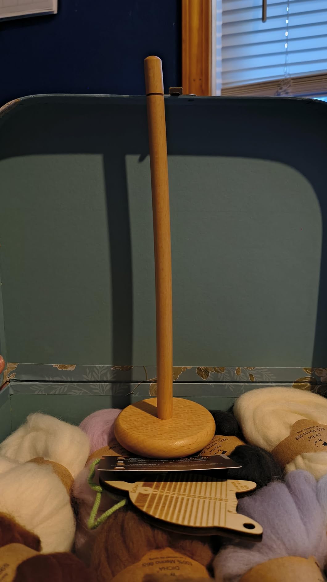 DICHA 3 Inch Drop Spindle Kit- High Low Whorl Wooden Spindles with 8 Oz Merino Wool/Top and Instructions-Weaving Spinning Wheels for Beginners-All in A Gift Box-Perfect Spinner Gifts customer photo 2