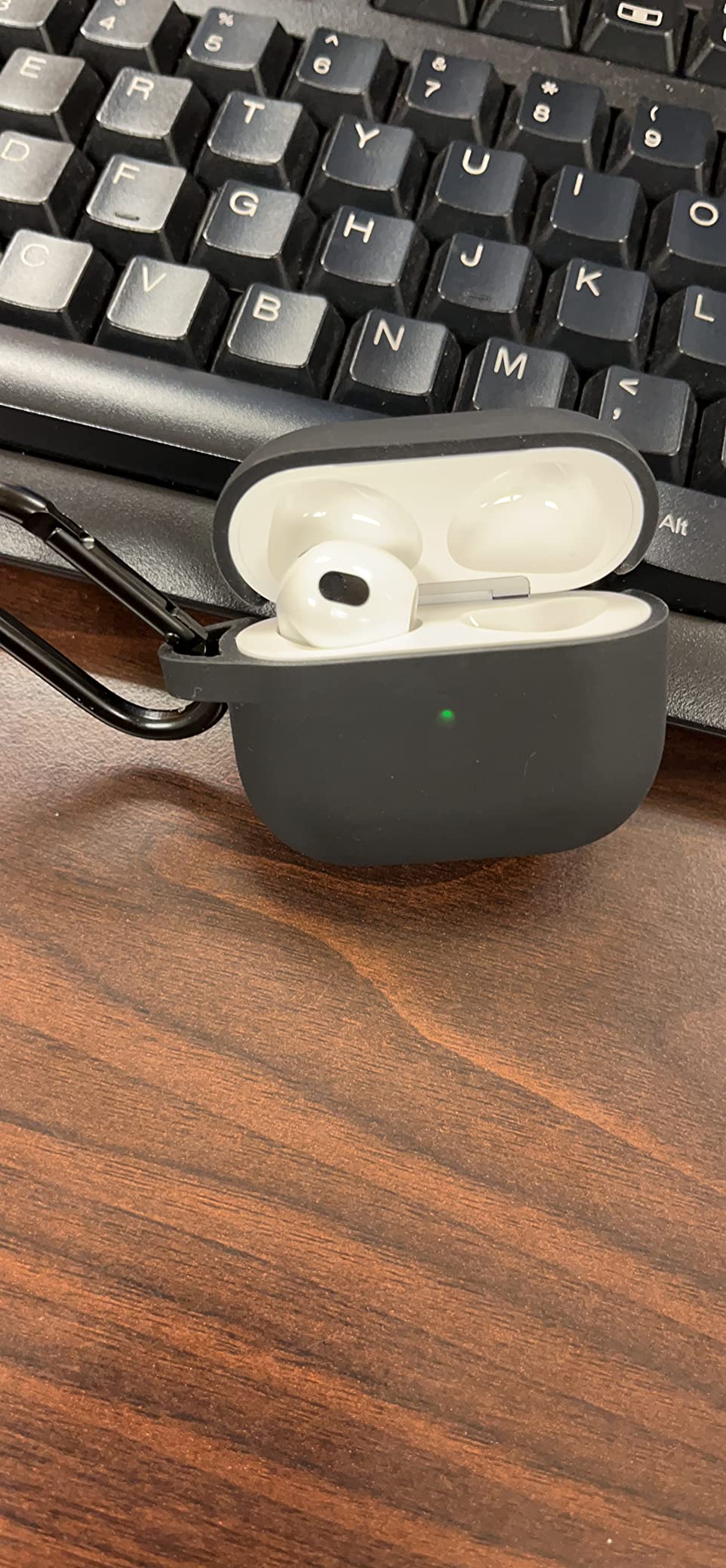 Apple AirPods (3rd Generation) Wireless Earbuds with MagSafe Charging Case. Spatial Audio, Sweat and Water Resistant, Up to 30 Hours of Battery Life. Bluetooth Headphones for iPhone customer photo 2