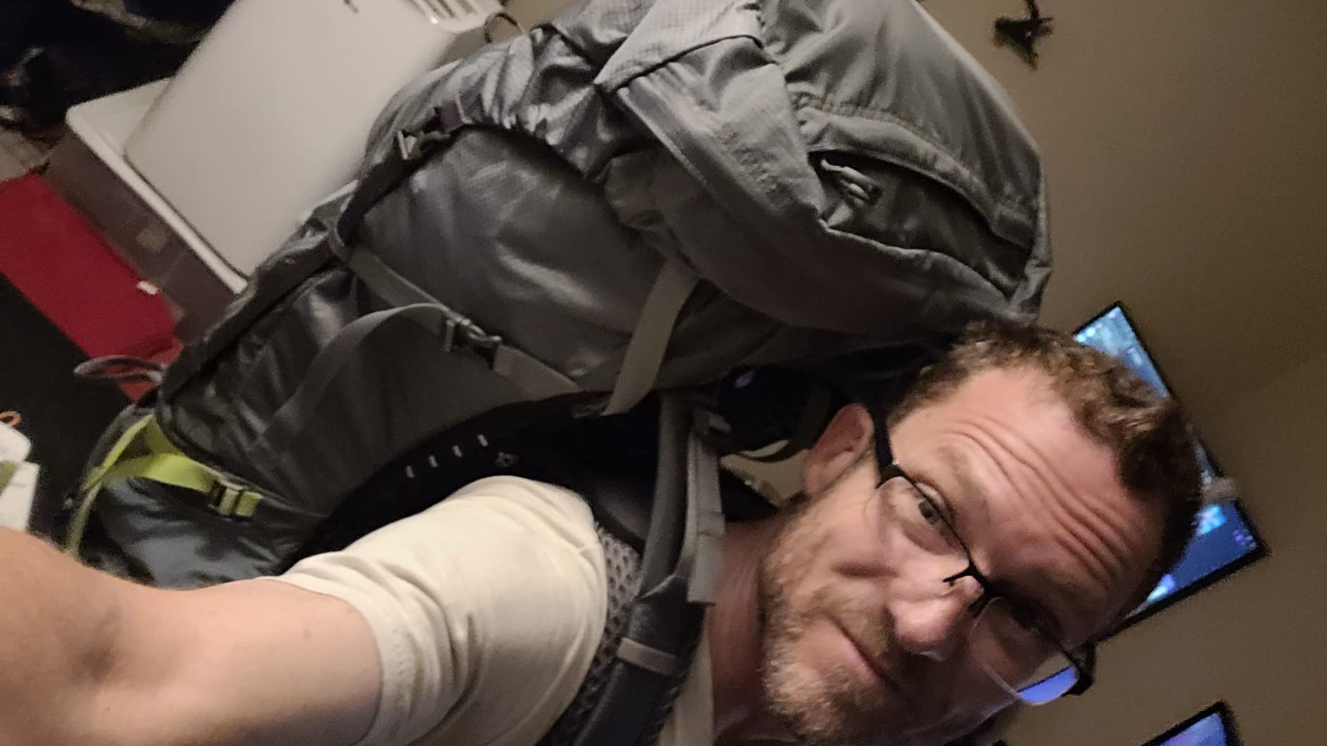 Osprey Atmos AG 65L Men's Backpacking Backpack, Black S-M customer photo 1