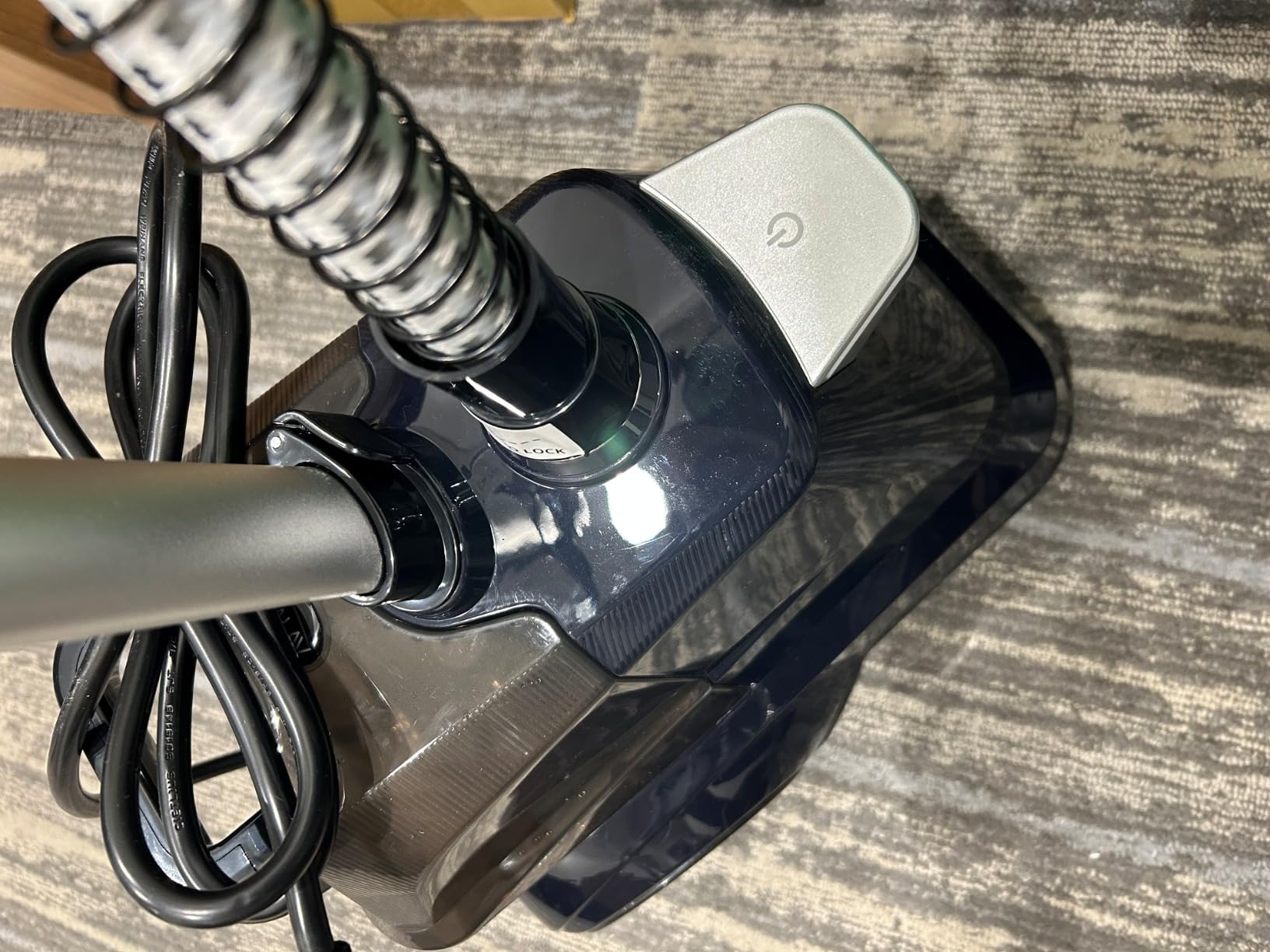 SALAV Heavy Duty Commercial Full-Size Garment Steamer with Foot Pedals and Extra Large 3L (101.5 oz) Water Tank, 1800 watts of Powerful Steam (Navy) customer photo 1