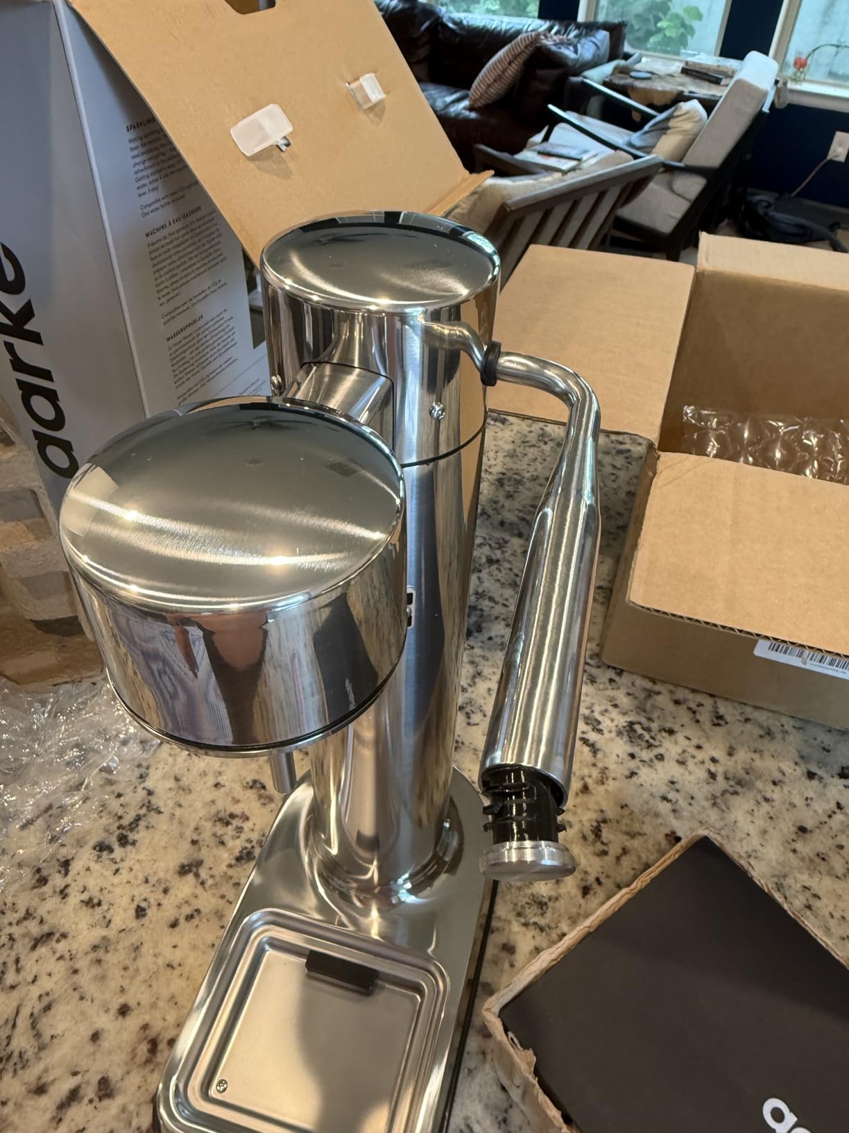 Aarke Carbonator 3 - Sparkling Water Maker & CO2 Cylinder, Stainless Steel, Cordless Soda Maker for Home, BPA-free PET Bottle Included customer photo 1