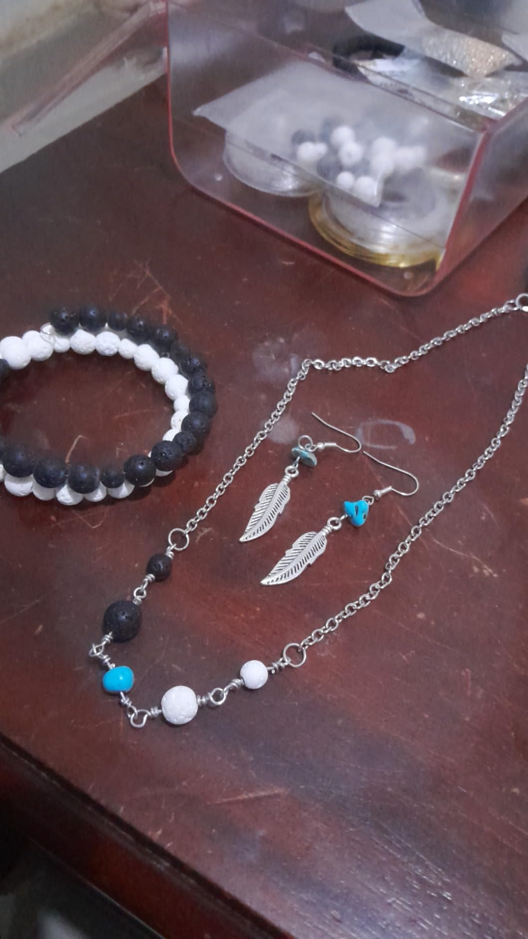 MODDA Natural Stone Jewelry Making Kit for Adults, Women. Includes Video Course, Crystal, Lava, Chakra Beads, Necklace, Bracelet, Earrings, Ring Supplies for Adults customer photo 1