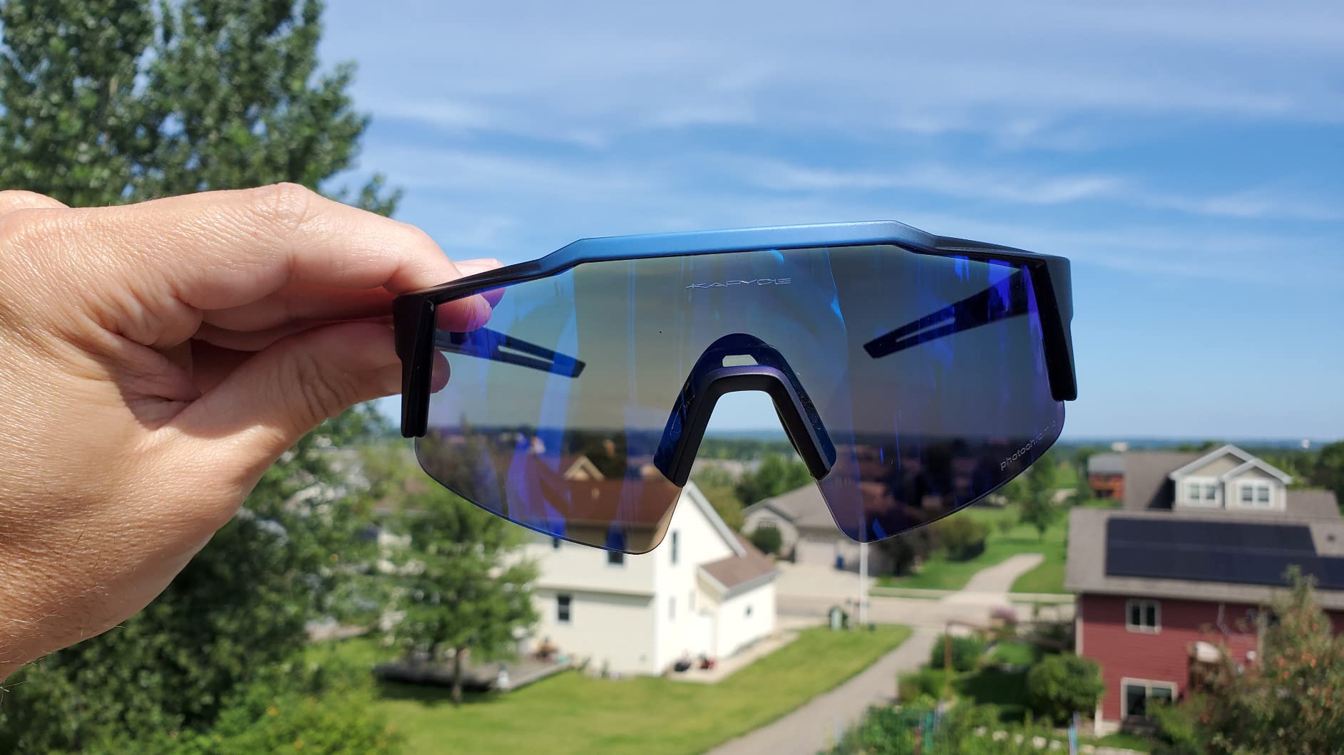 KAPVOE Photochromic Cycling Glasses Clear Mountain Bike Glasses K9023 | Men Women Transition Sports Sunglasses for MTB Baseball Triathlon Running Riding Hiking customer photo 2