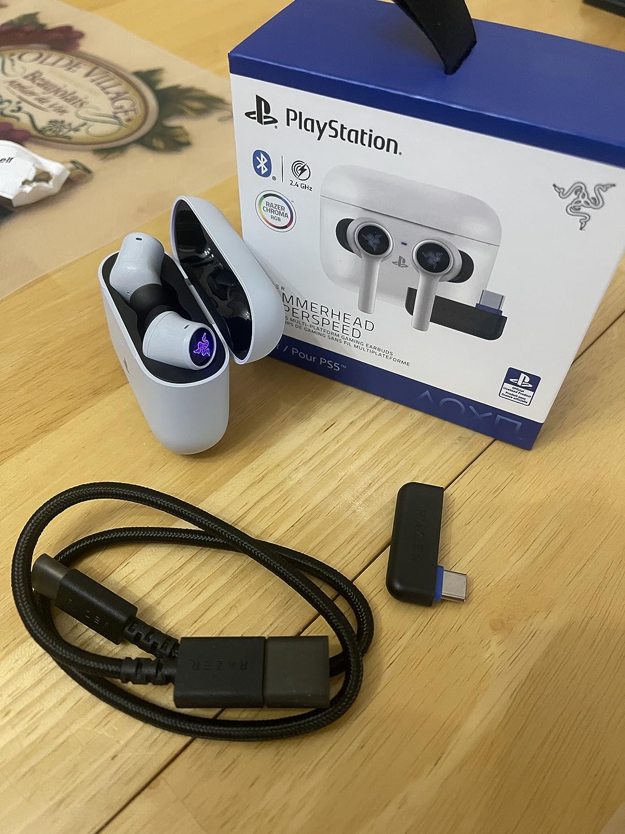 Razer Hammerhead HyperSpeed Wireless Multi-Platform Gaming Earbuds for PlayStation 5 / PS5, PC, Mobile: ANC - Noise Cancelling Mic - Bluetooth 5.2 - RGB Chroma - 30 Hr Battery customer photo 2