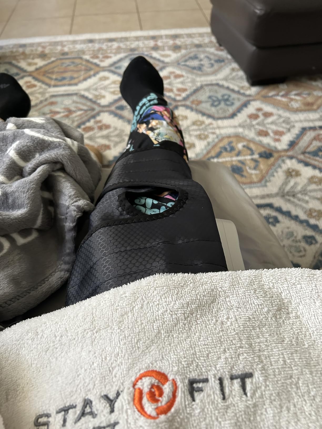 LINGTENG Leg Massager for Circulation and Pain Relief, Calf Air Compression | Leg Massager with Heat, with 3 Intensities, 3 Modes, Easy to use, Muscle Relaxation, Birthday Gifts for Parents (Pair) customer photo 1