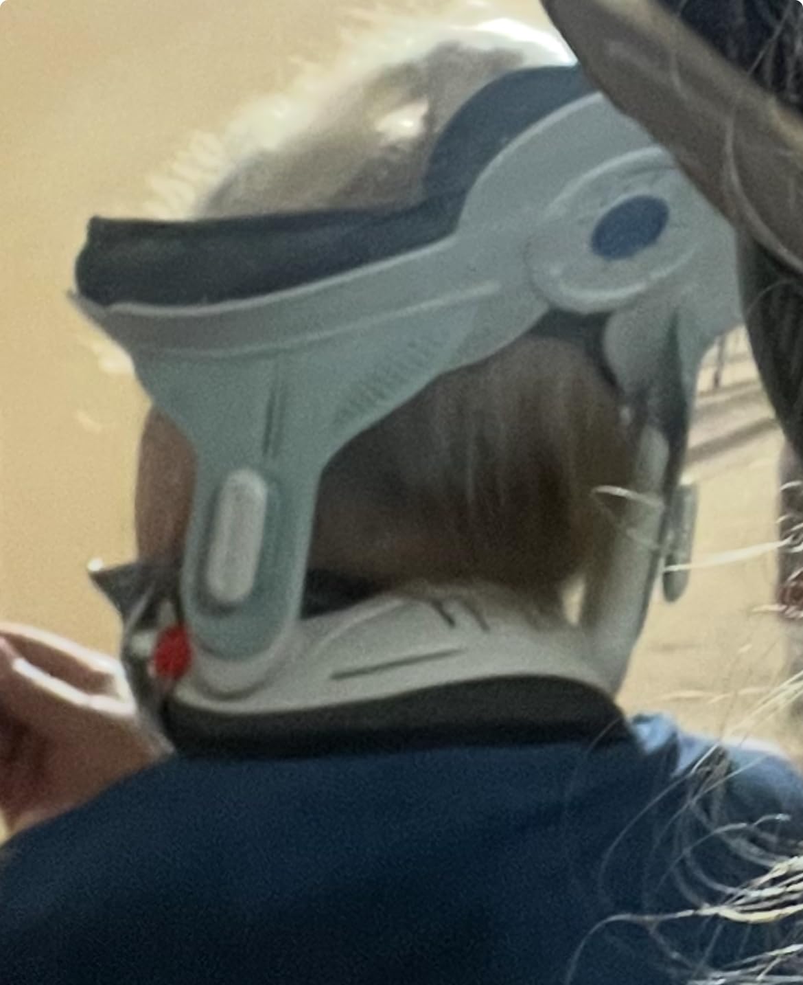 Neck Traction Device by Air Collar - Neck Stretcher - Cervical Traction Device - Neck & Shoulder Pain Relief - Stretcher Collar for Improved Spine Alignment (2nd Gen Electric Pump) customer photo 1