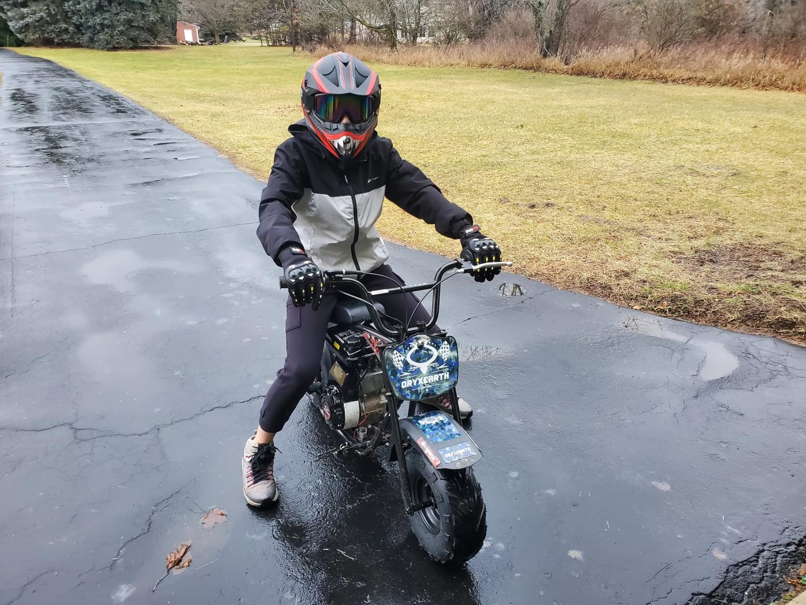 BRM100 Mini Dirt Pit Bike 105cc 4-Stroke Off Road for Teens Adults 220 LBS | 3.5HP EPA-Approved Engine, Up To 30 Mph, Rear Disc Brake, 145/70-6 Knobby Fat Tires, Pull-Start, 90% Assembled, Camo Red, Plus customer photo 1