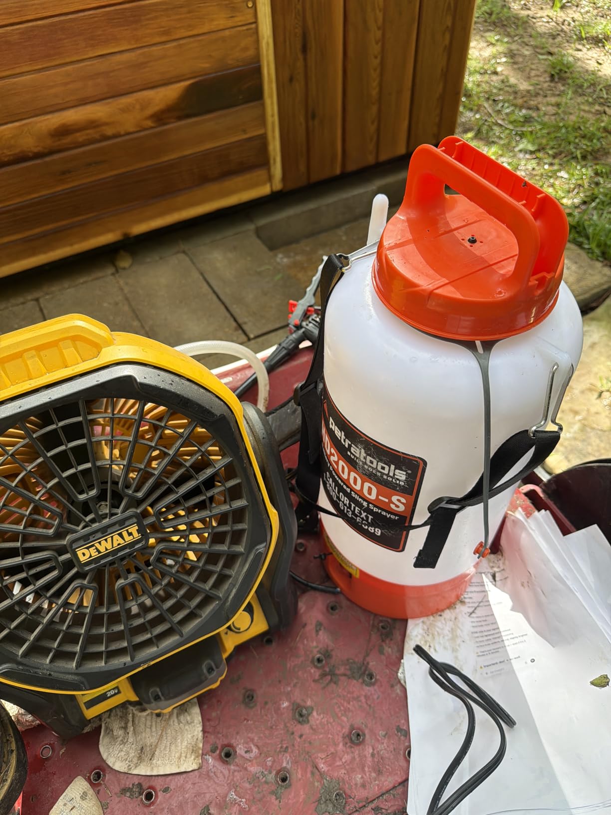 PetraTools HD2000-S 2 Gallon Battery Powered Garden Sprayer, 2 Hour Runtime | Weed Sprayer w/ 4 Ft Hose, Extendable Wand, 2 Nozzles - For Lawn Care, Weed & Pest Control, Fertilizing - Up to 20 ft Reach customer photo 1
