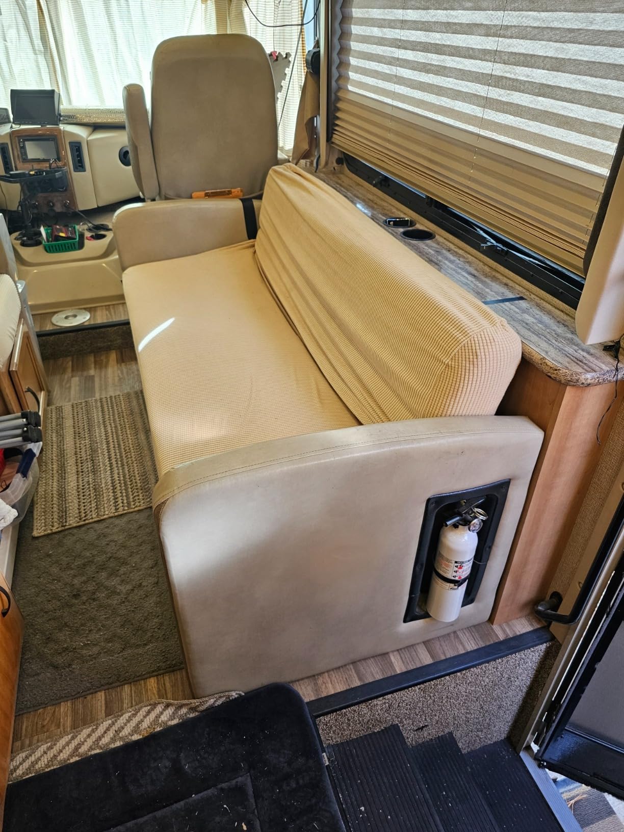 Power Reclining Loveseat with Console, Power Loveseat Recliner Sofa with Heat and Massage, Extended Footrest, Wall Hugger RV Recliner with Cup Holders, Lumbar Support for Living Room customer photo 1